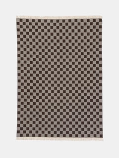 Plaid en laine et cachemire à carreaux de fabrication italienne avec franges dans des tons neutres