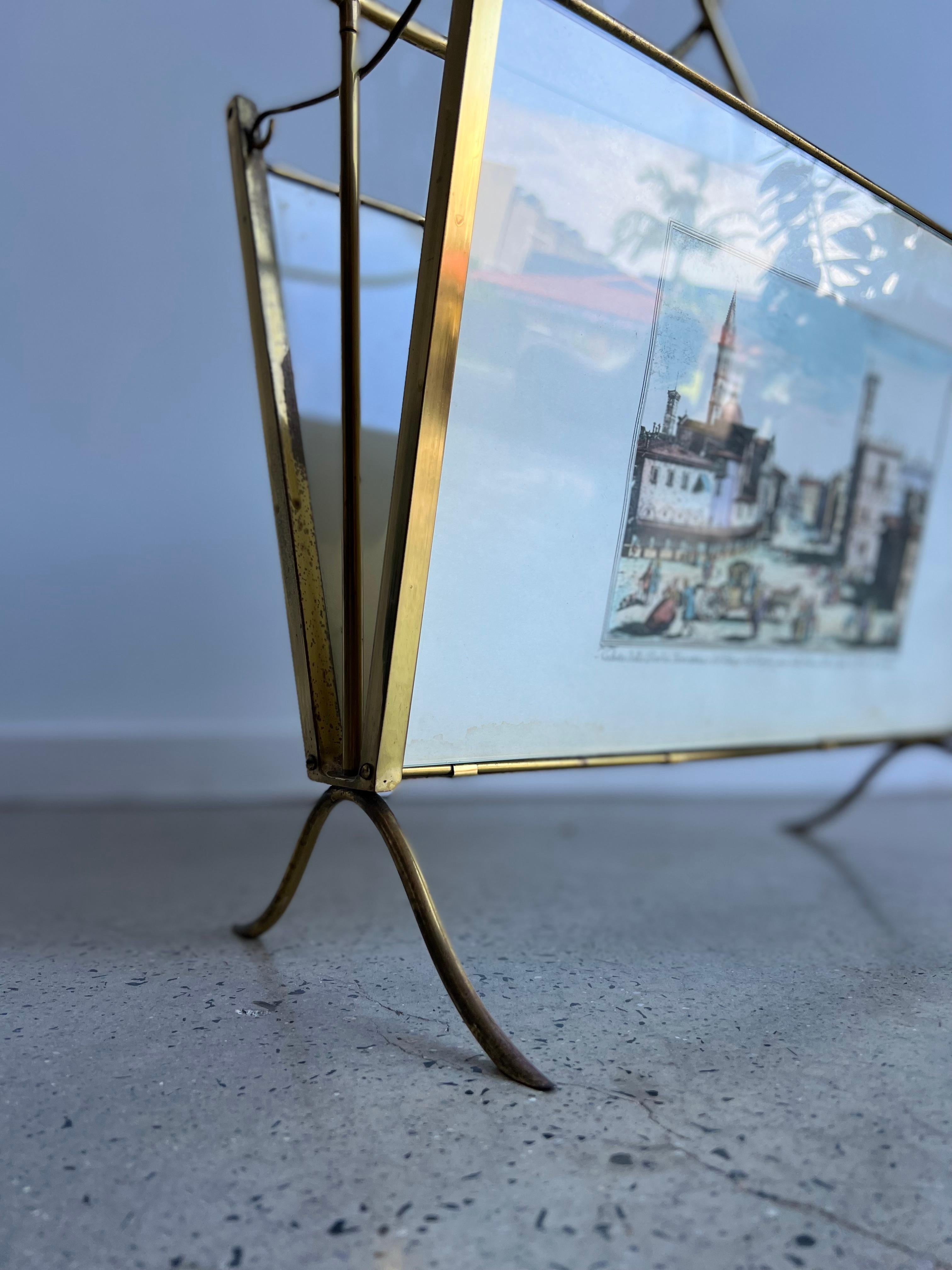 Mid-20th Century Italian Magazine Holder Representing Florence For Sale