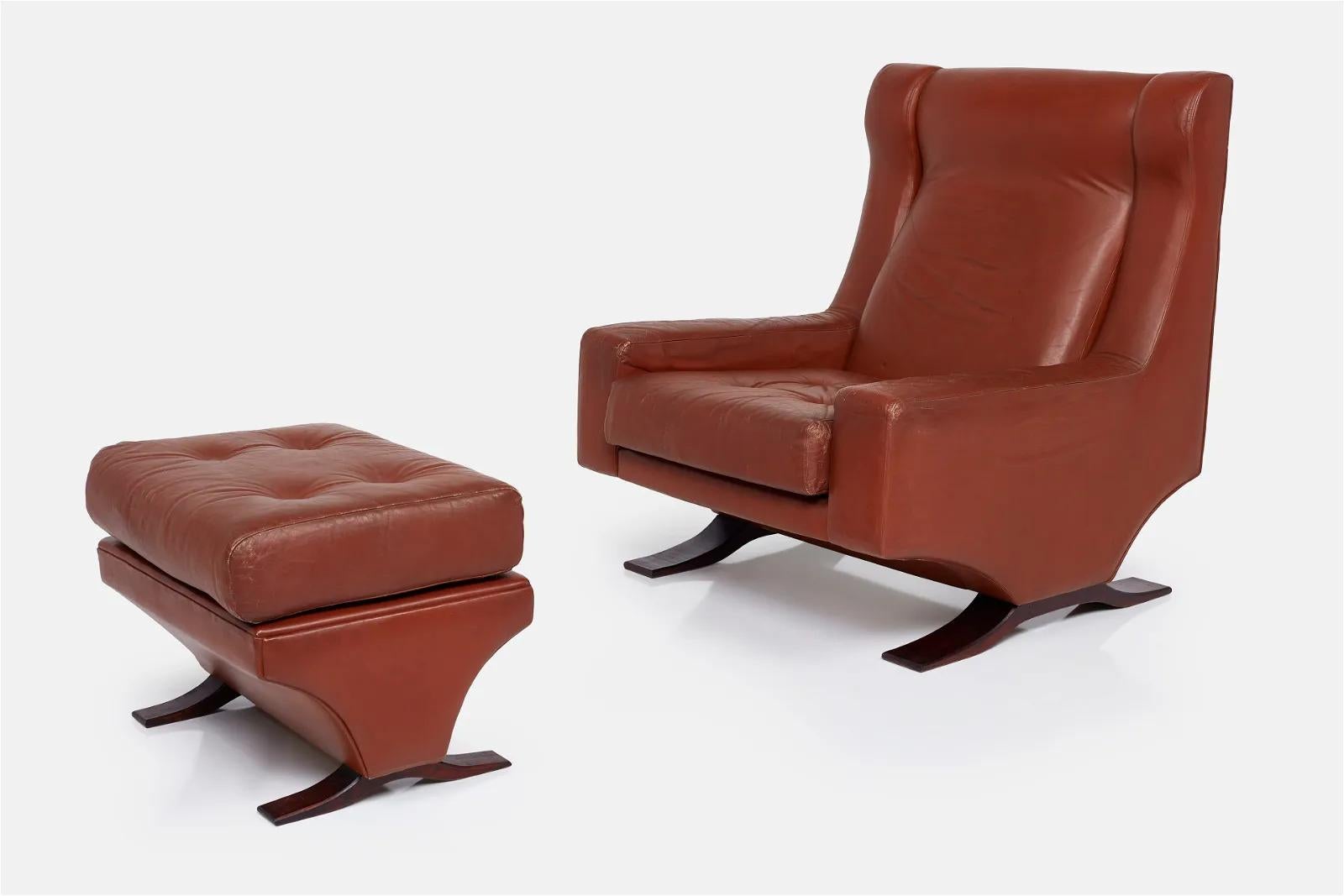 For sale is a remarkable, authentically vintage 'Magister' Lounge Chair and Ottoman set designed by the renowned Italian designer Franz Sartori for Flexform. This iconic mid-century modern set, a real collector's item, embodies the rich history and