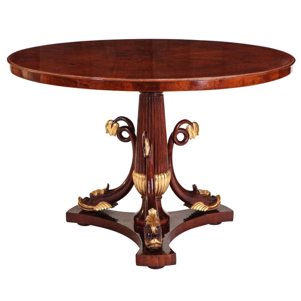 Italian Mahogany and Parcel-Gilt Centre Table with Dolphins Tuscany  1830' For Sale 3
