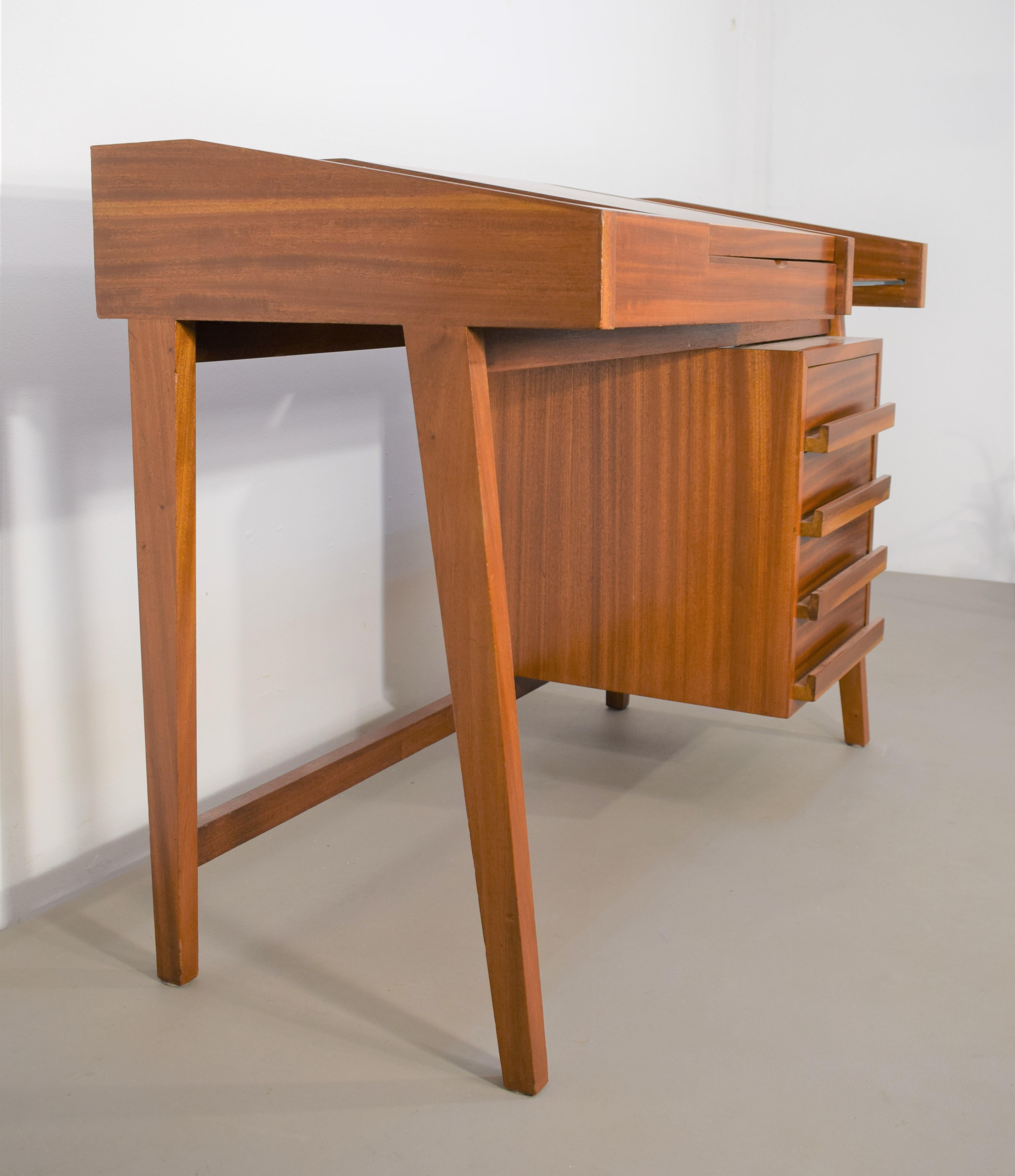 Italian Mahogany Desk, 1960s For Sale 4