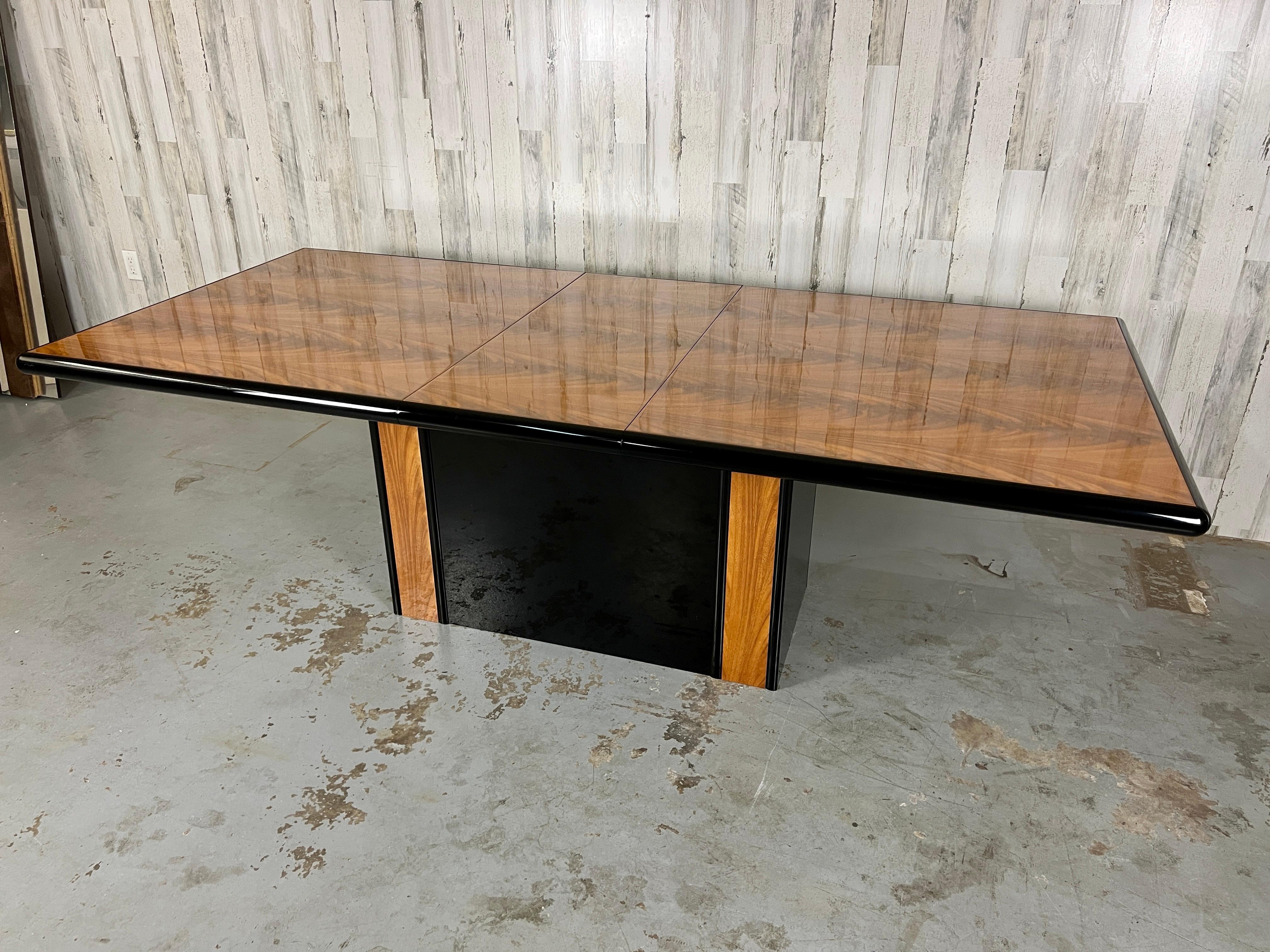 Italian Mahogany & Lacquer Dining Table For Sale 8