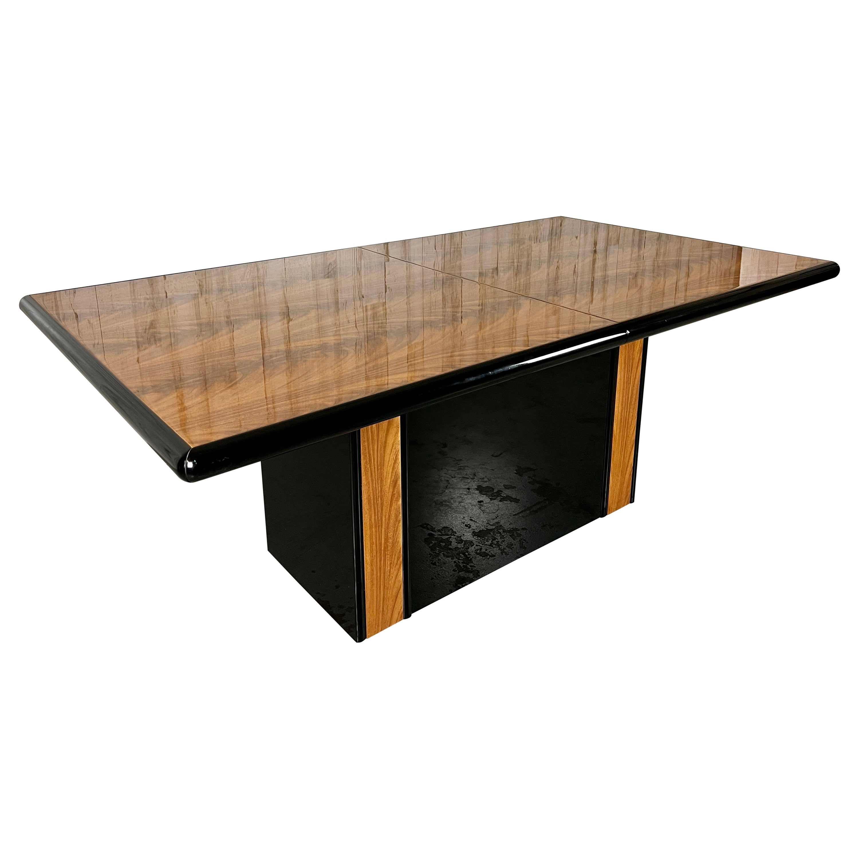 Table de salle à manger italienne en acajou et laque