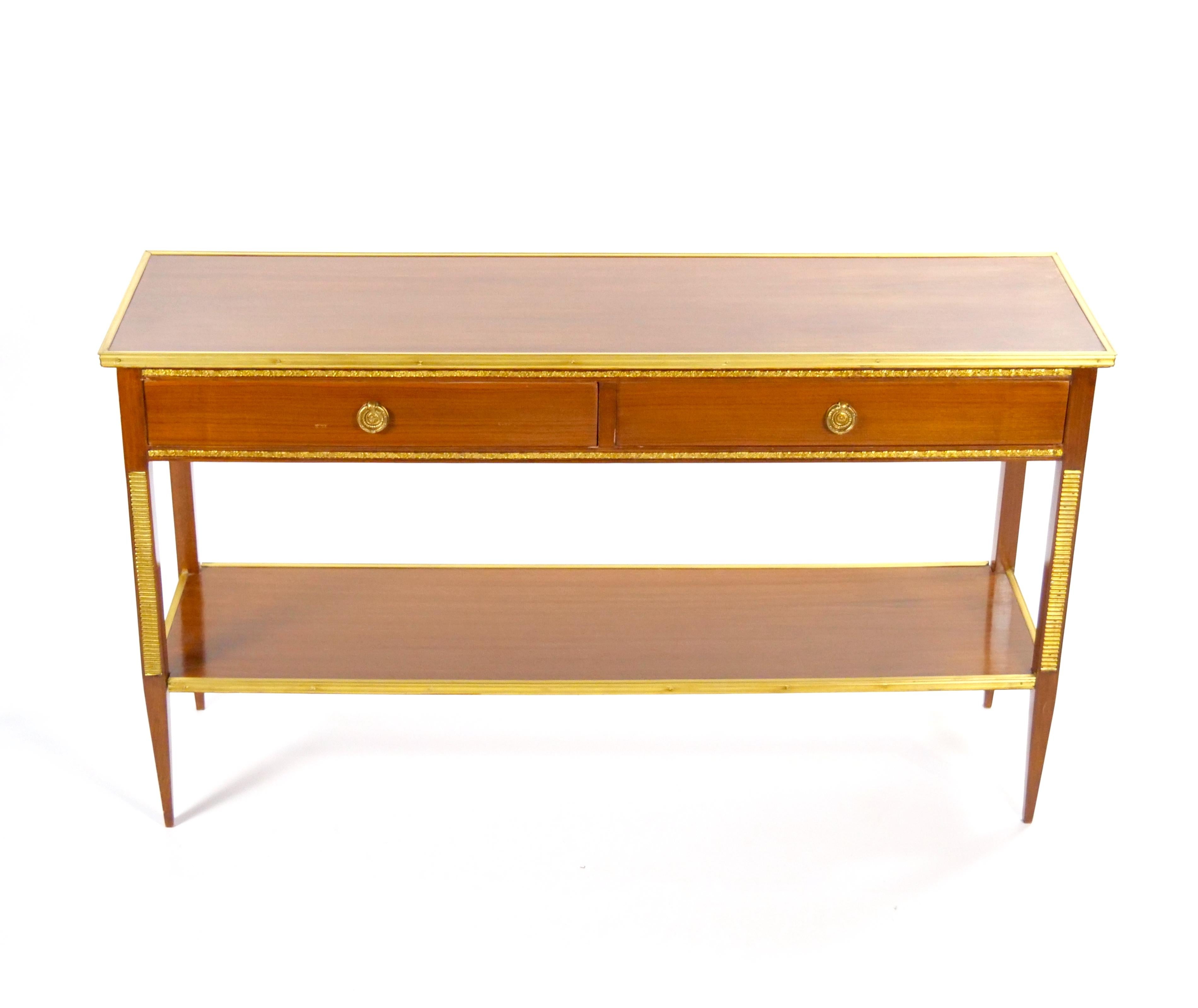 Milieu du XXe siècle Table de salle / serveur en bois d'acajou / parcellaire doré de style néoclassique italien en vente