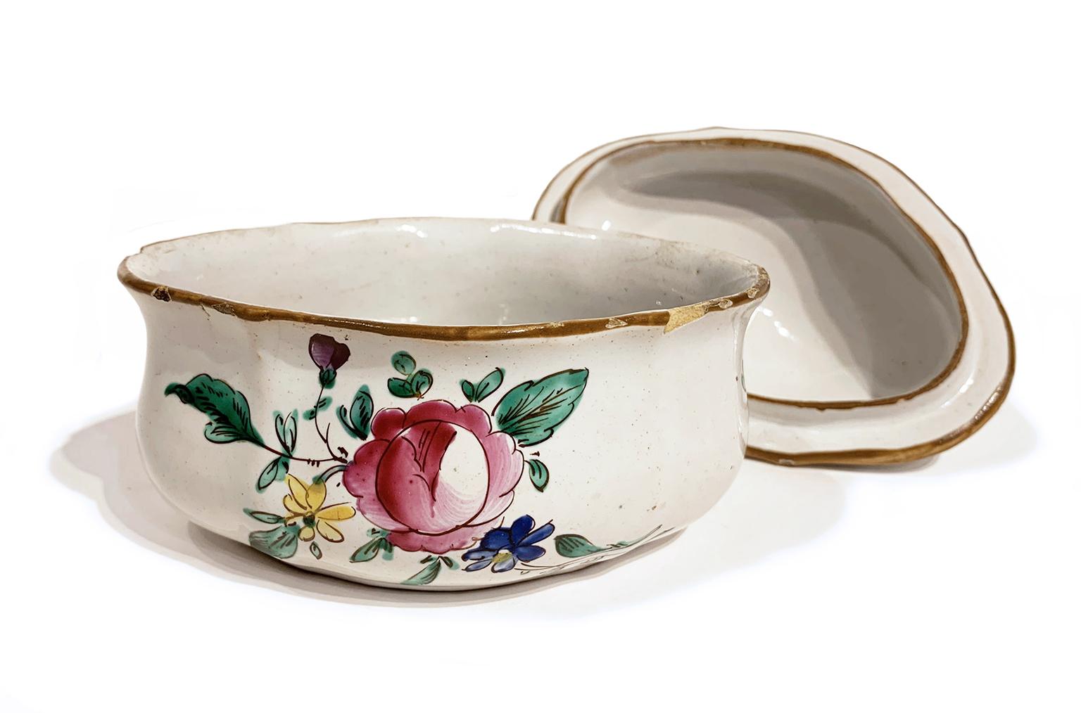 Italian Maiolica Ancient Sugar Bowl, Lodi, 1770-1780 In Good Condition For Sale In Milano, IT