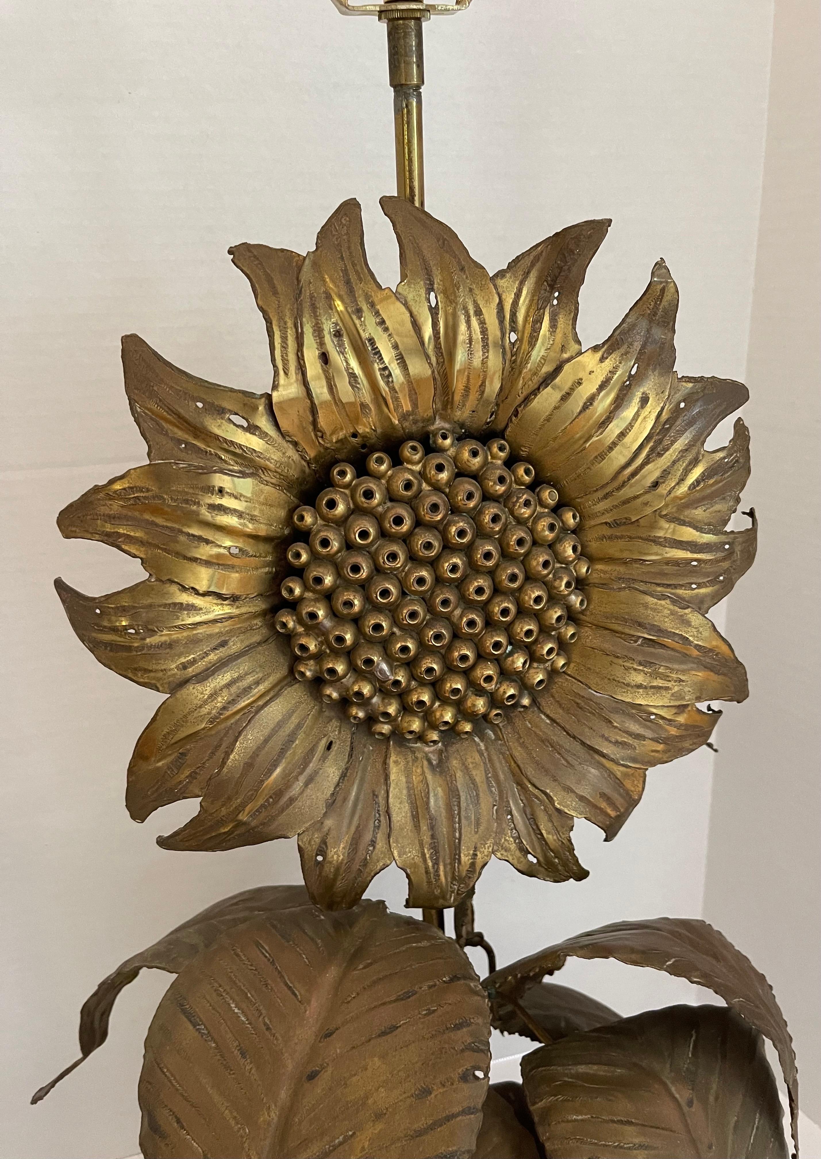 Grande lampe tournesol italienne Maison Rassi en laiton Bon état - En vente à Stamford, CT
