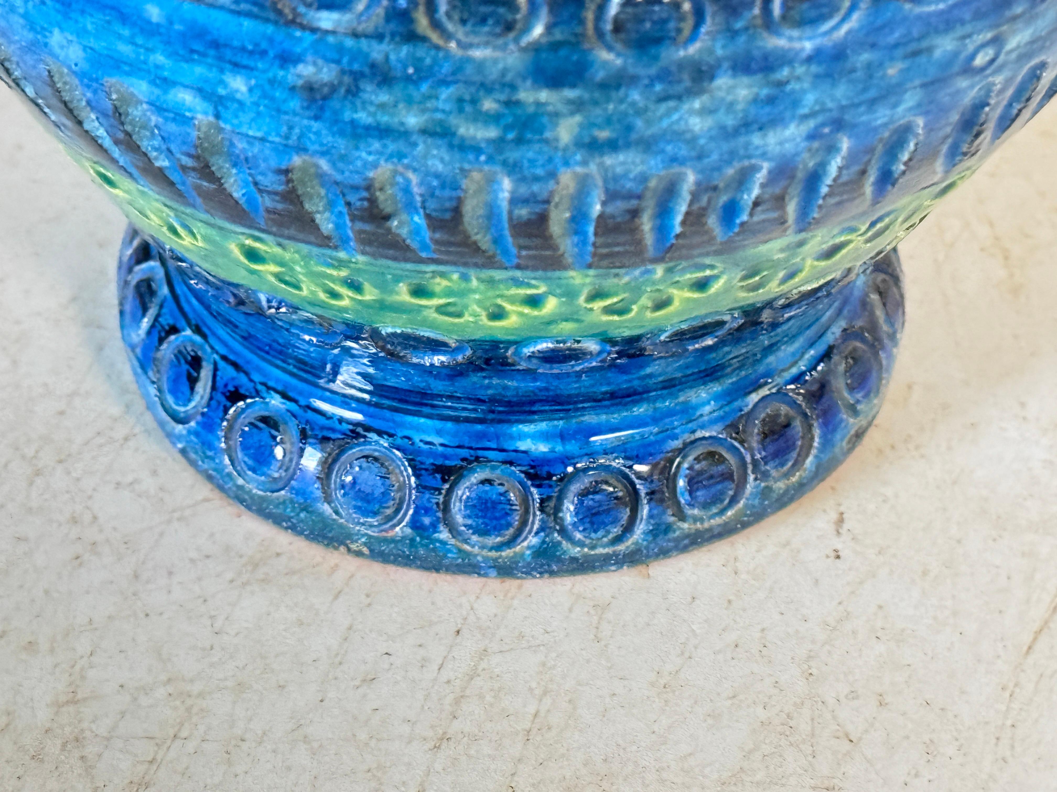 Italienischer Majolika-Keramik-Krug mit geometrischem Deko-Muster in Blau und Grün, um 1960 (Handbemalt) im Angebot