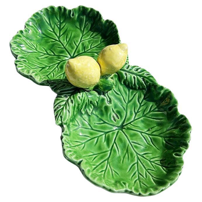 Italian Majolica Divided Cabbage Ware Lemon Dish in Green and Yellow - Italy For Sale