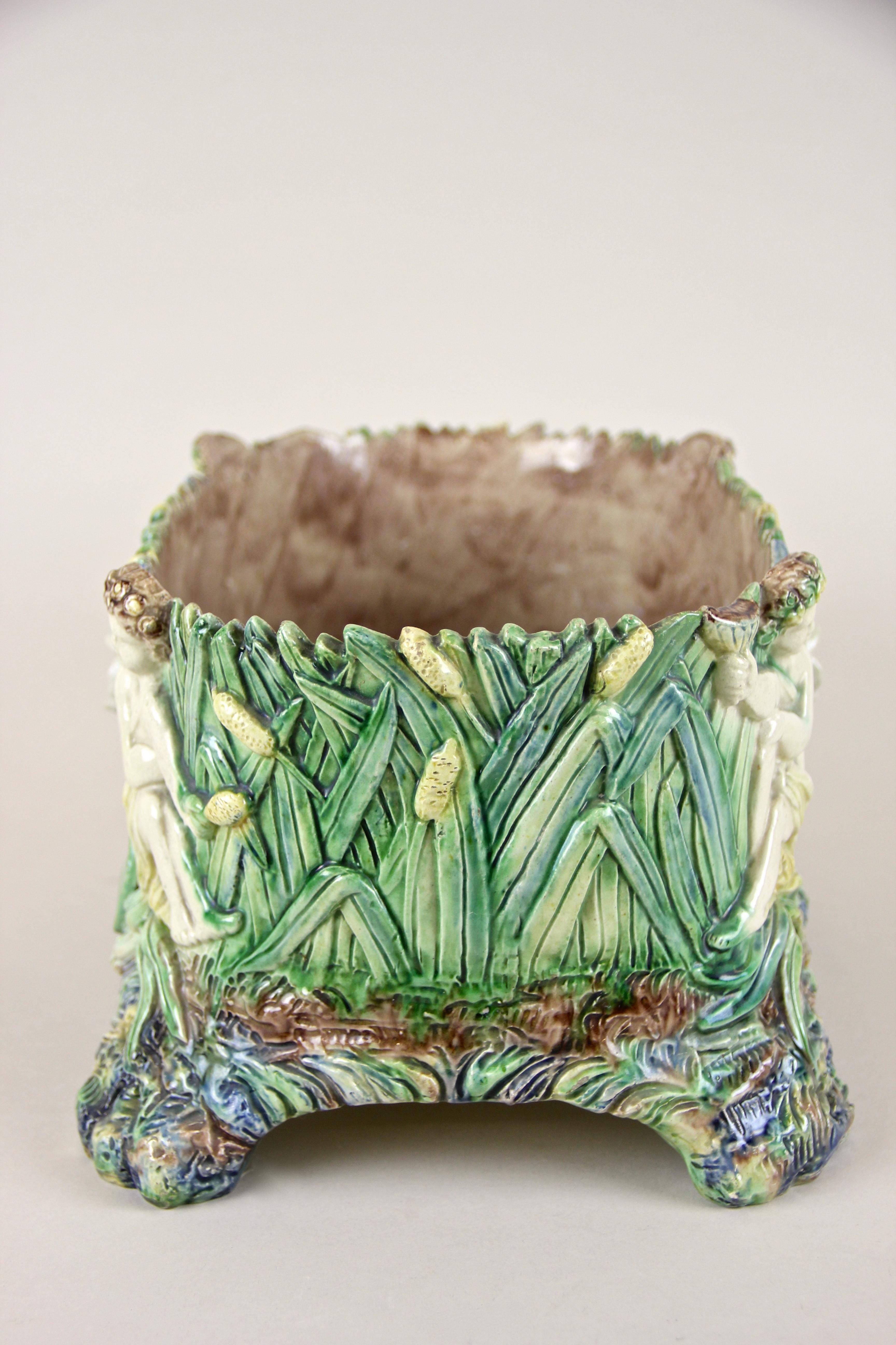 Italian Majolica Jardinière Early Art Nouveau Period, Italy, circa 1900 2