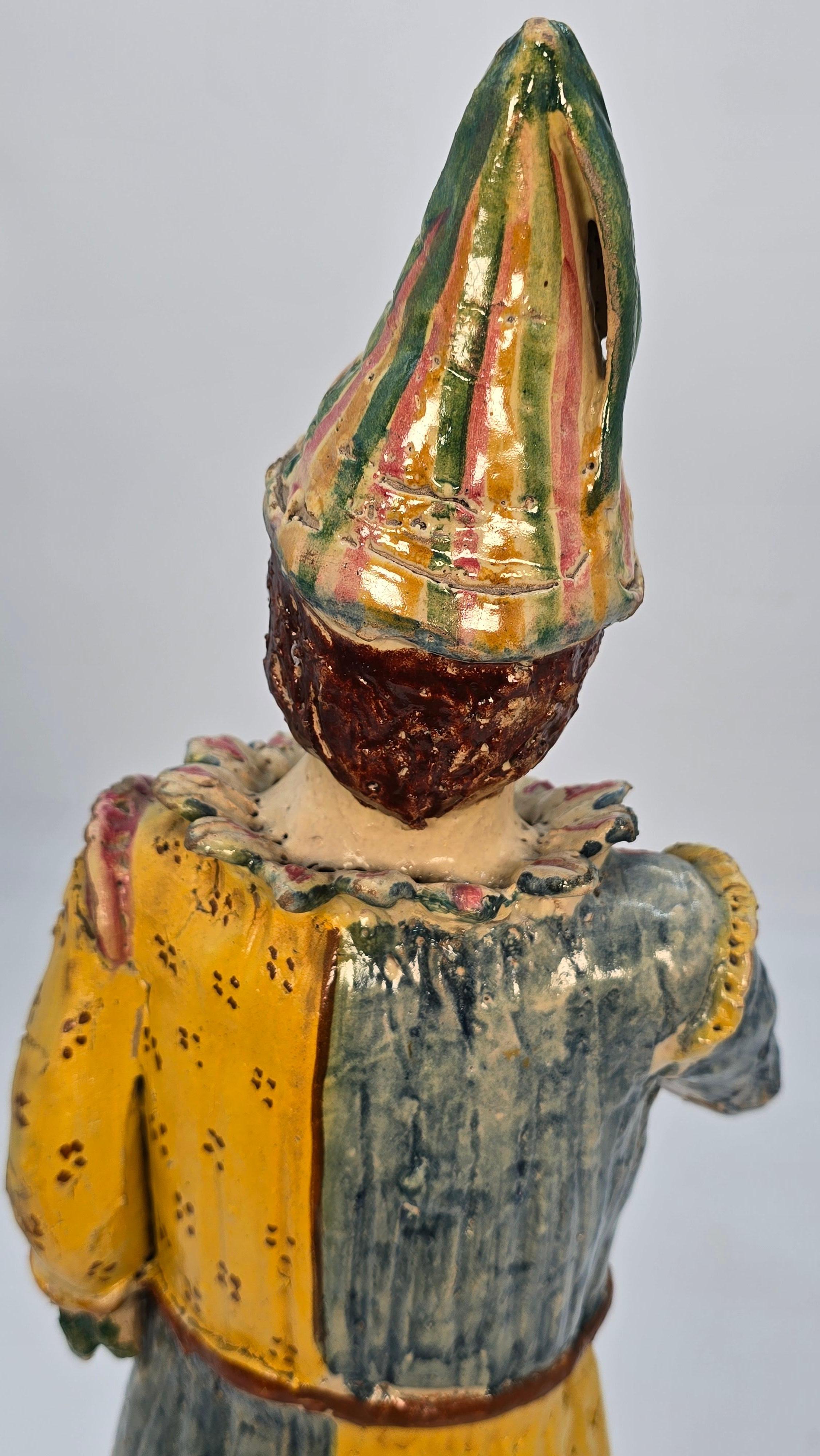 Italian majolica pottery figure of traditional Pulcinella, hand modelled in clay For Sale 9