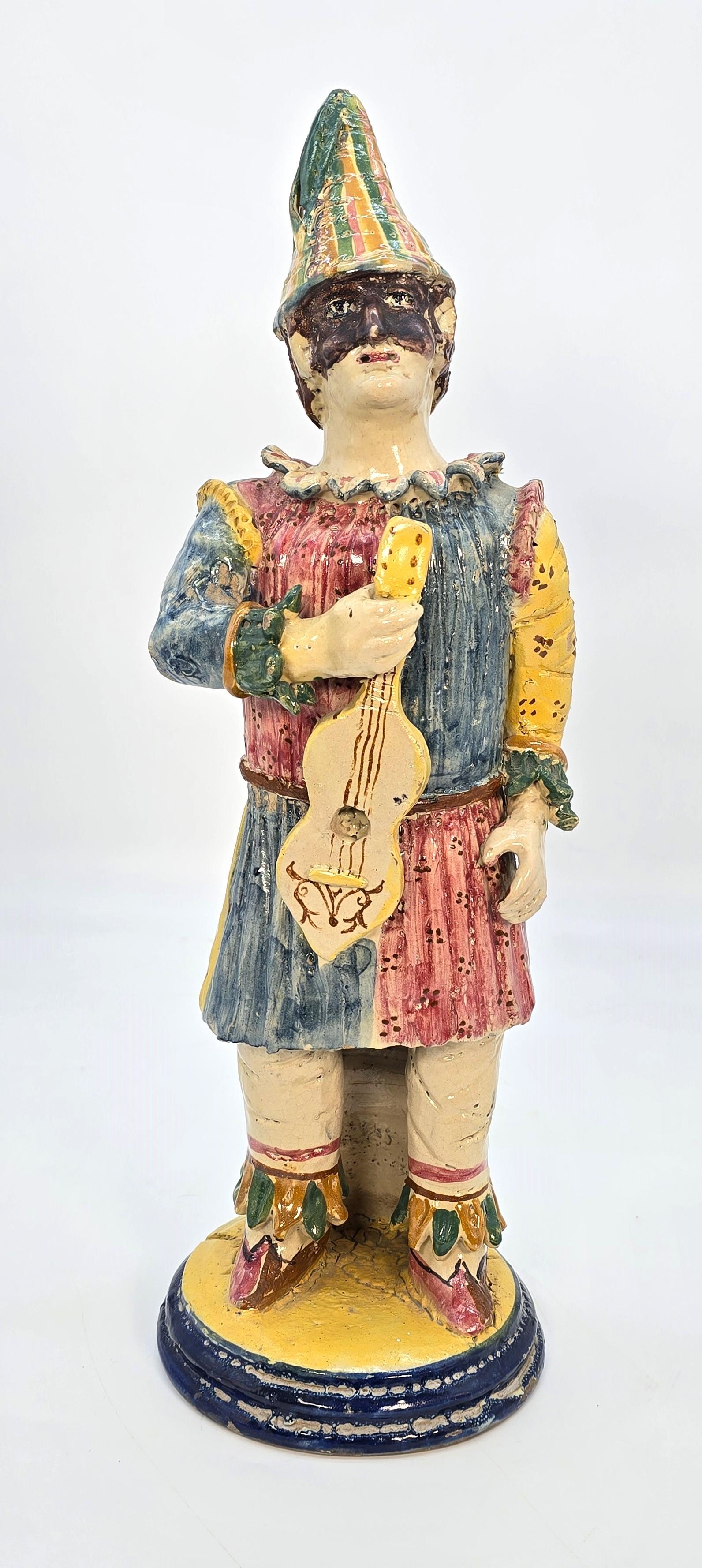 Italian majolica pottery figure of traditional Pulcinella, hand modelled in clay For Sale 12