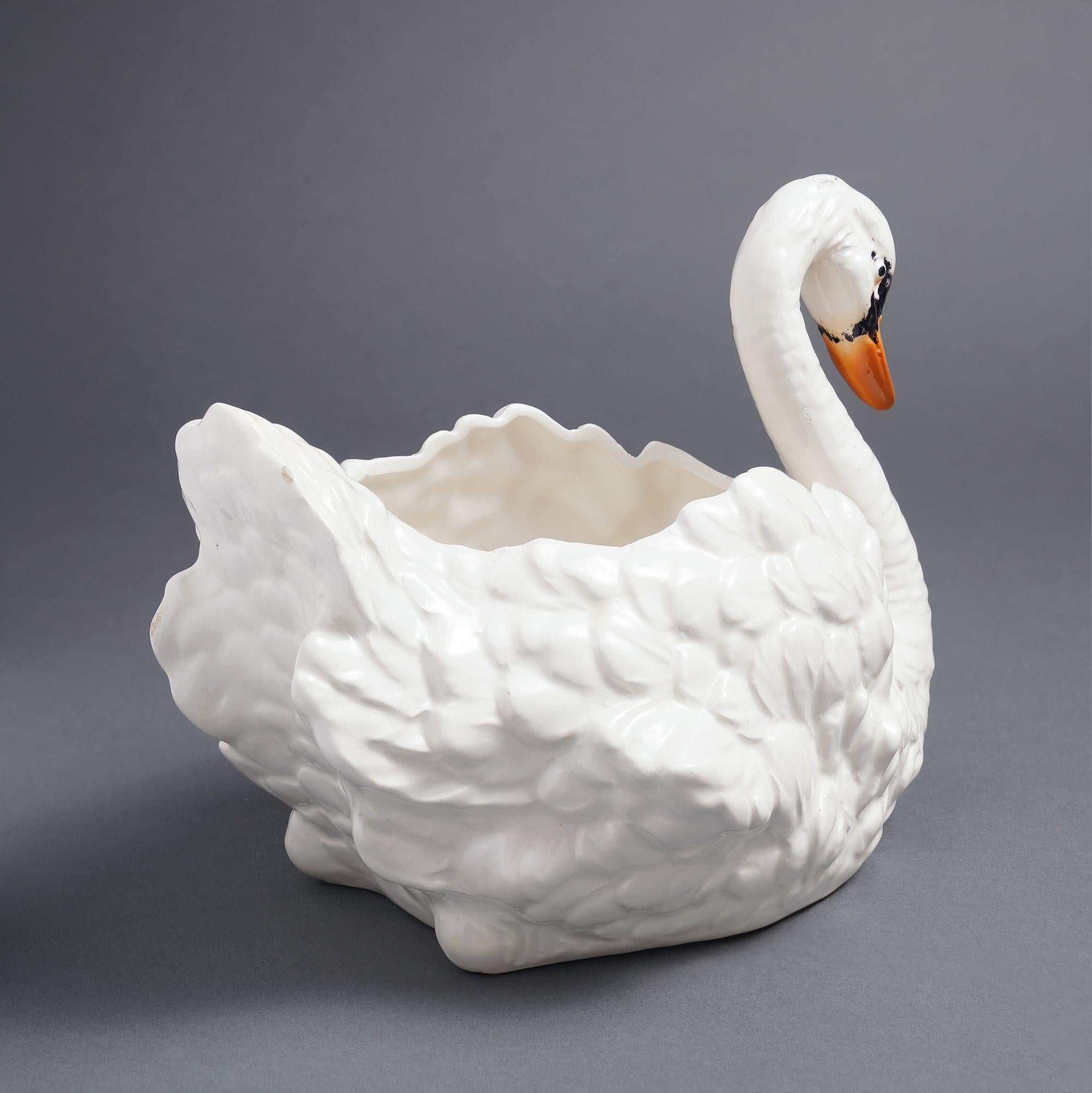 20th Century Italian Majolica swan jardiniere, c. 1900-20