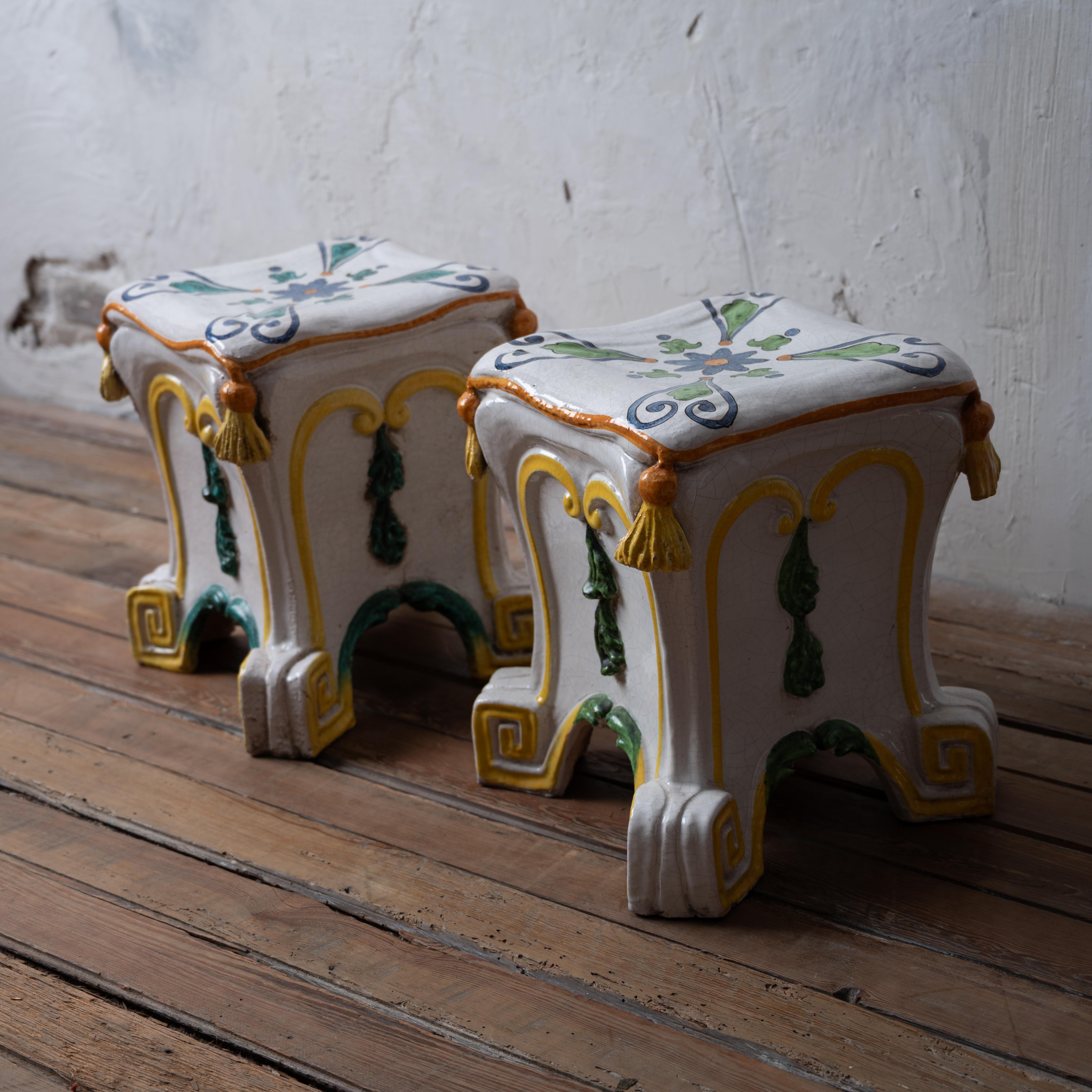 Italienische Majolika Trompe l'Oeil Gartenhocker im Zustand „Gut“ im Angebot in Savannah, GA