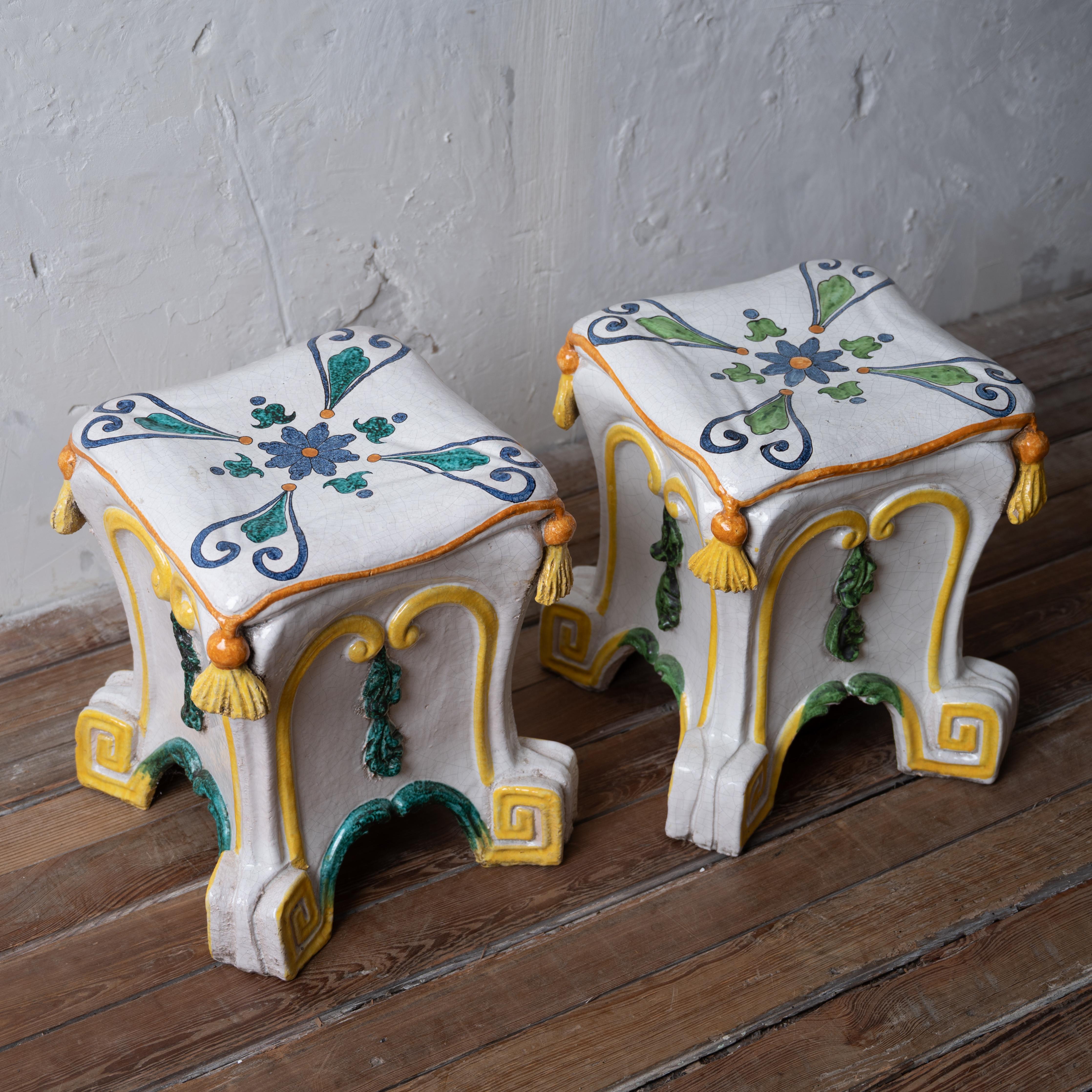 Italienische Majolika Trompe l'Oeil Gartenhocker im Angebot 5