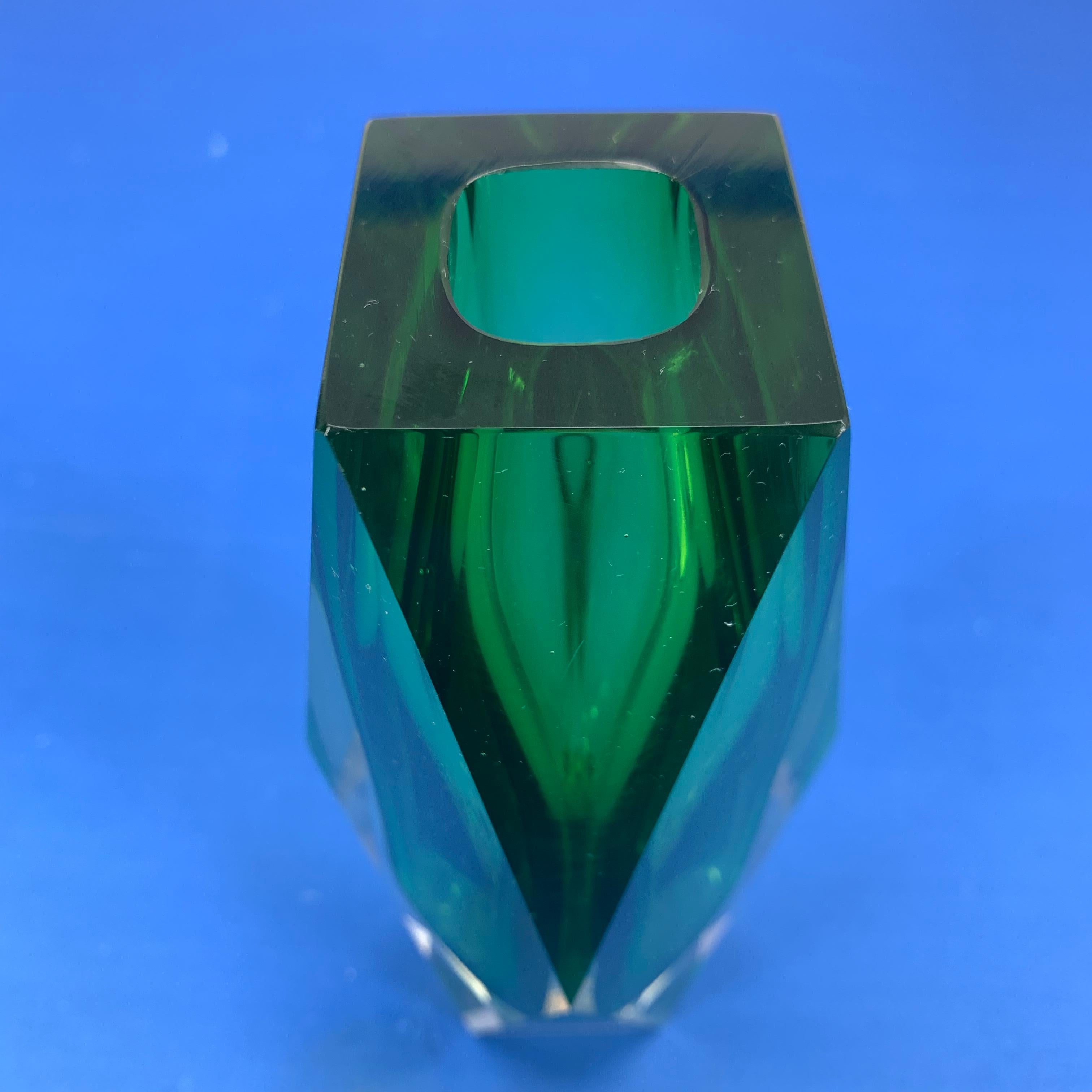 Italian Mandruzzato Faceted Murano Glass Emerald Green Sommerso Vase 6