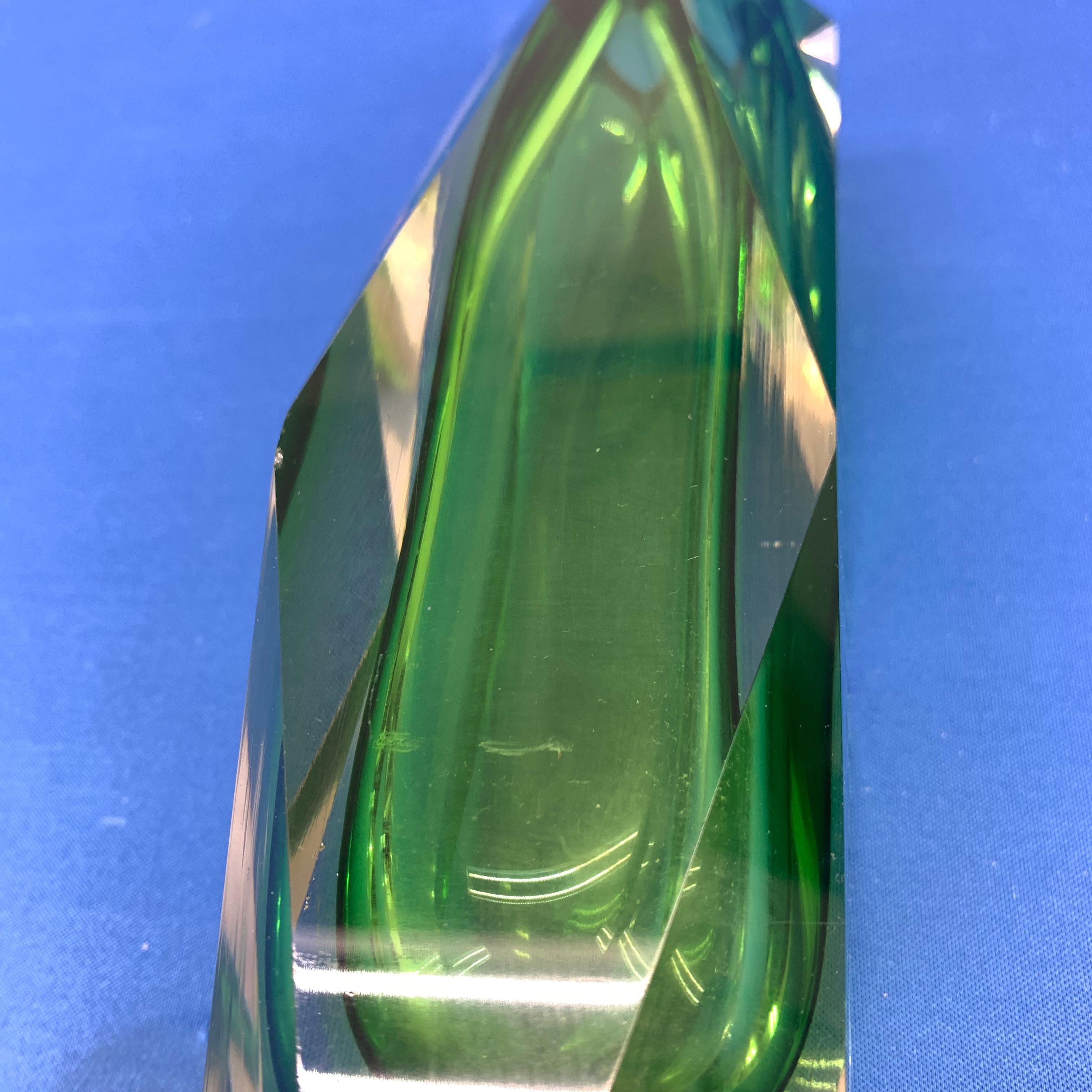 20th Century Italian Mandruzzato Faceted Murano Glass Emerald Green Sommerso Vase