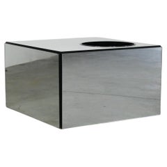 Italian Manufacture Cubic Shape Coffee Table with Wheels and Mirrored Surface