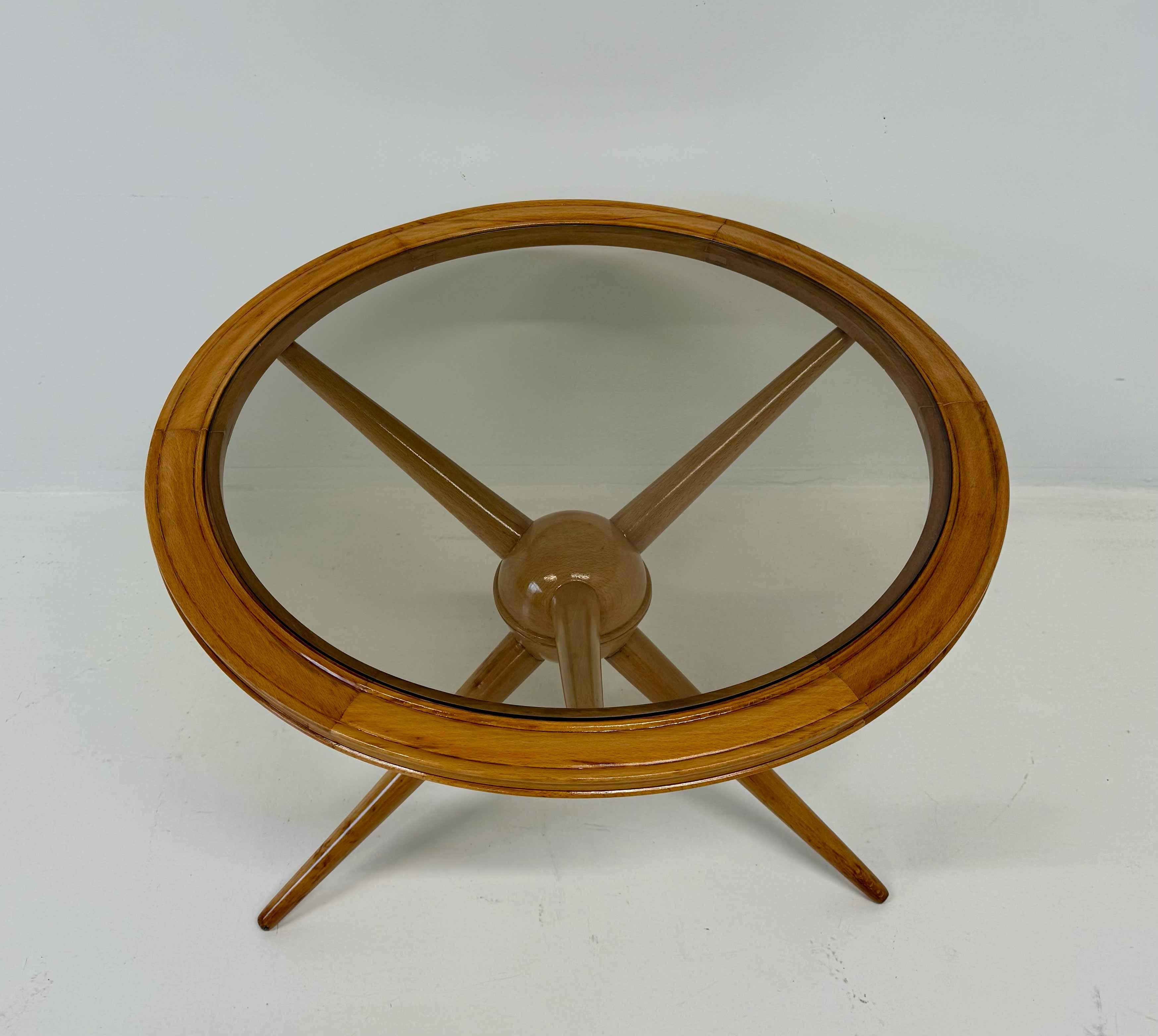 Italian Maple and Smoked Glass Coffee Table, Attrib. Cesare Lacca, 1950s In Good Condition For Sale In Meda, MB
