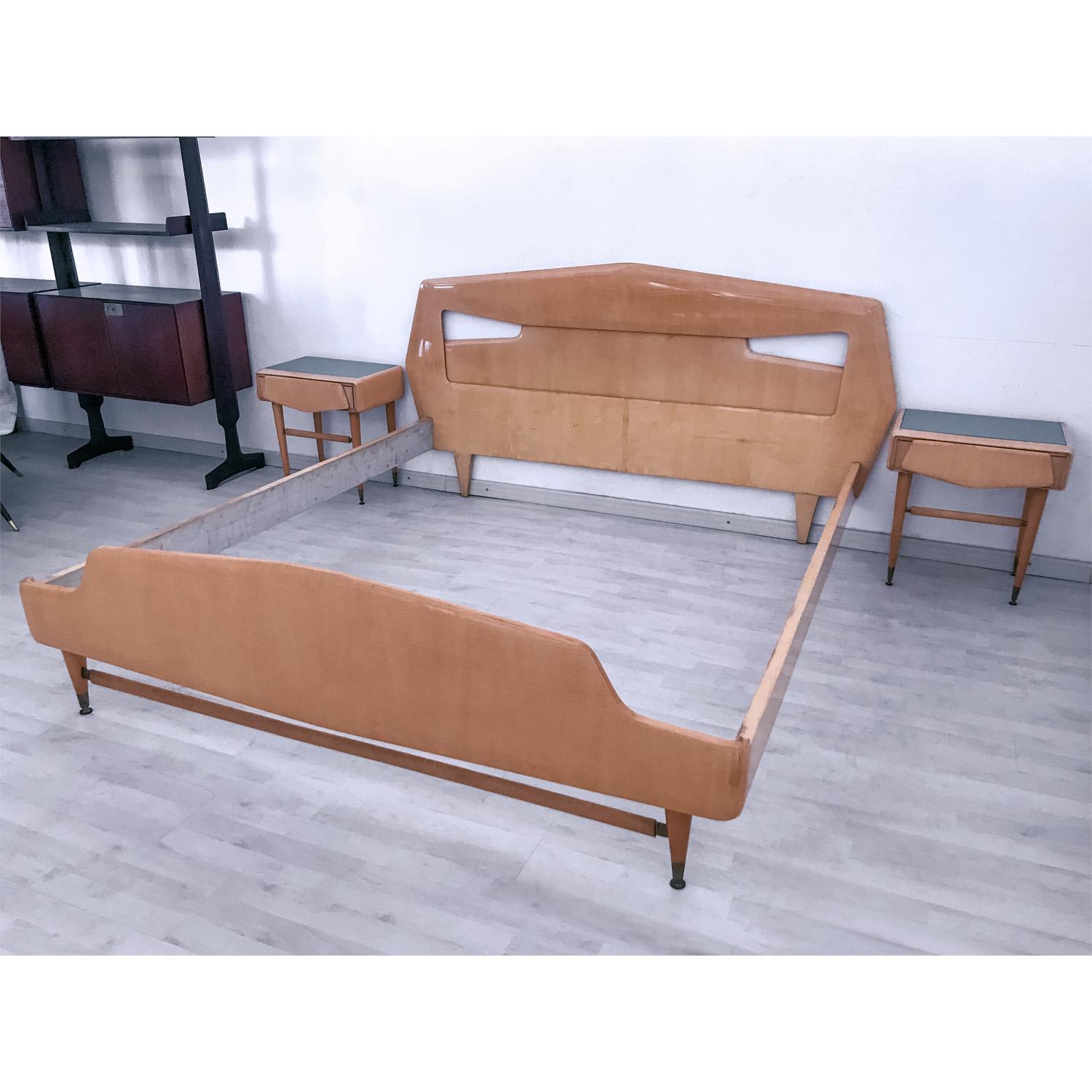 Veneer Italian Mid-Century Bed with Bedside Tables attr. to Silvio Cavatorta, 1950s