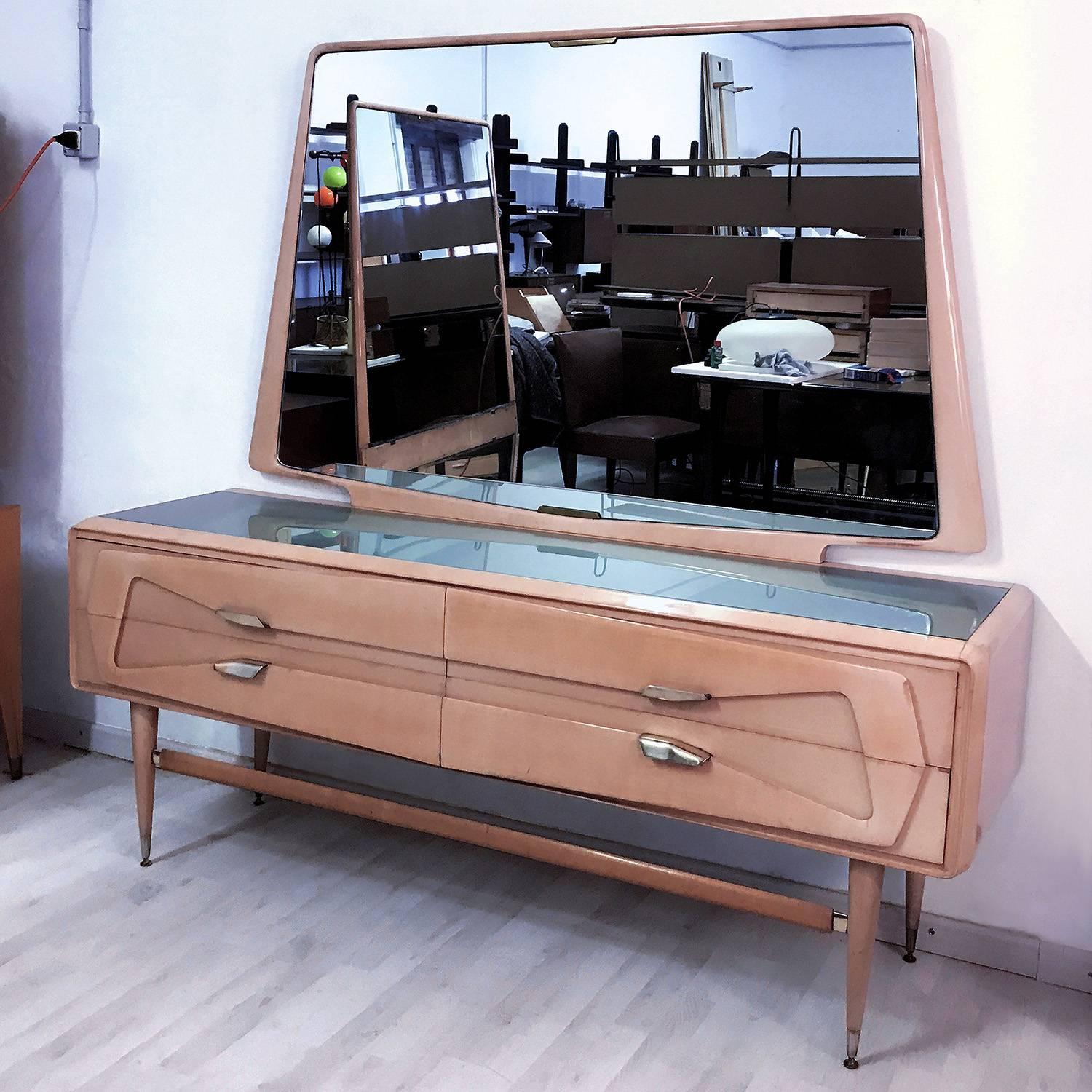 1950s dresser with mirror