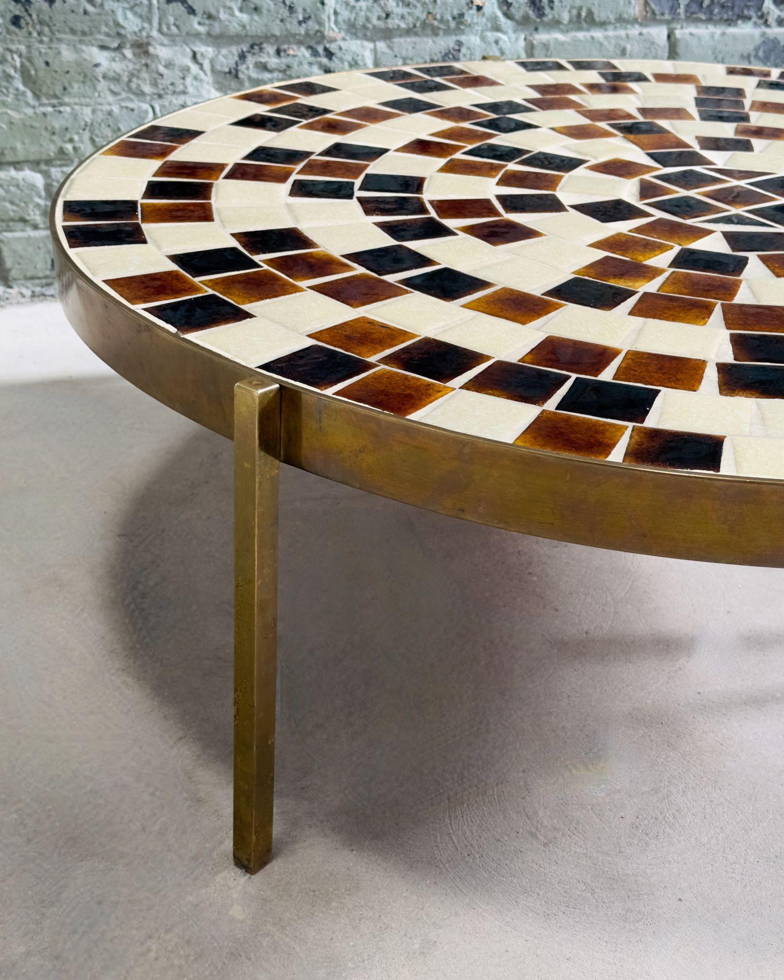 Laiton Table basse italienne en marbre et laiton, 1970 en vente