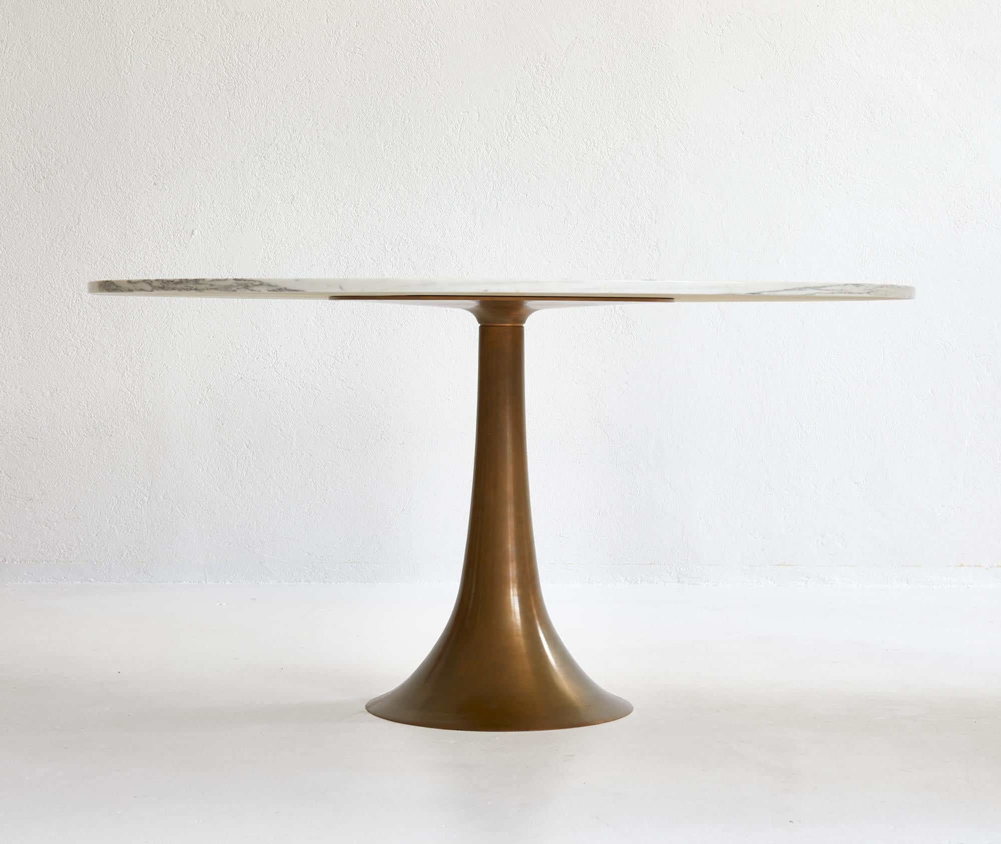 Mid-Century Modern Italian Marble and bronze dining table by Angelo Mangiarotti, Bernini 1959