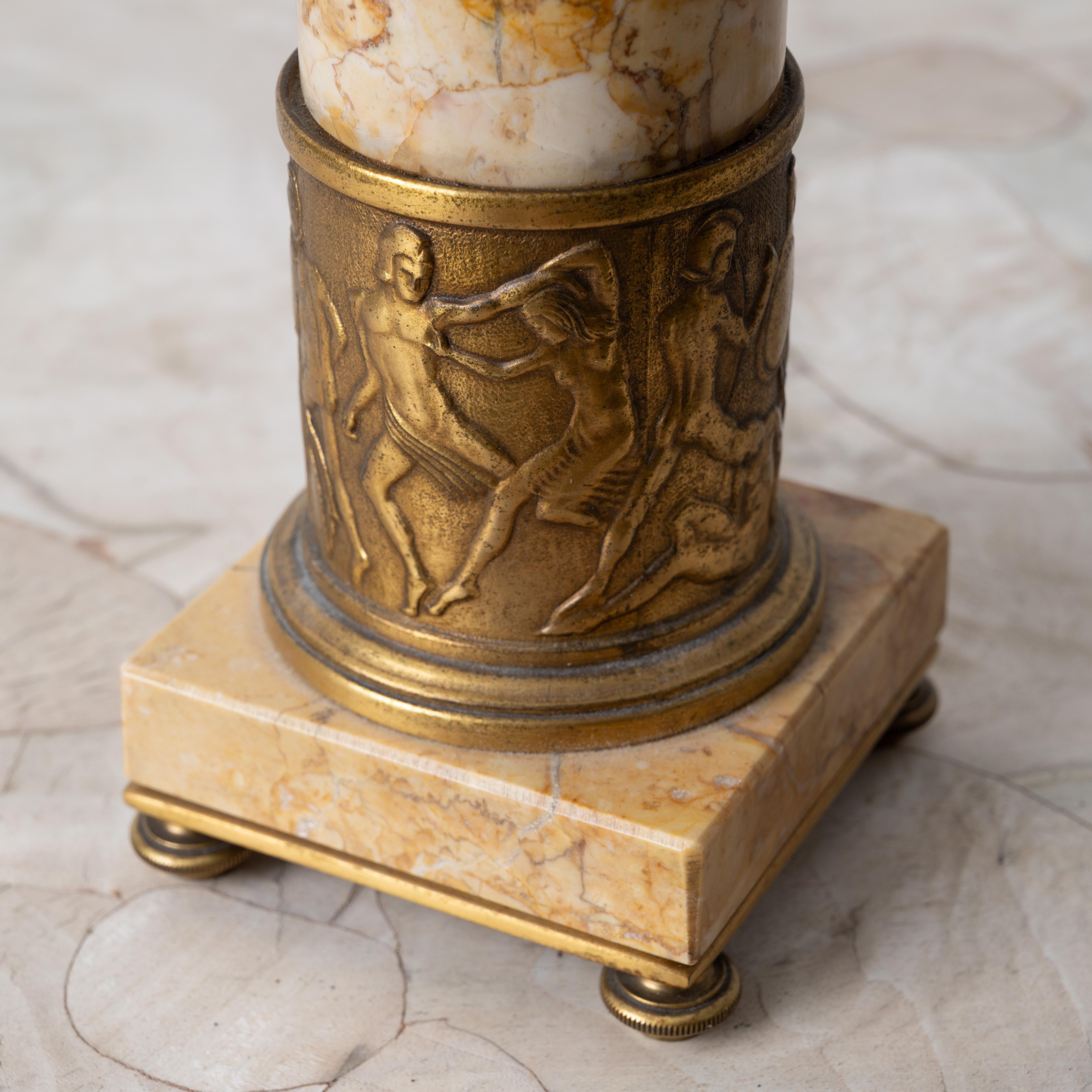 Neoklassische Lampe aus italienischem Marmor und Bronze, um 1920 im Angebot 2
