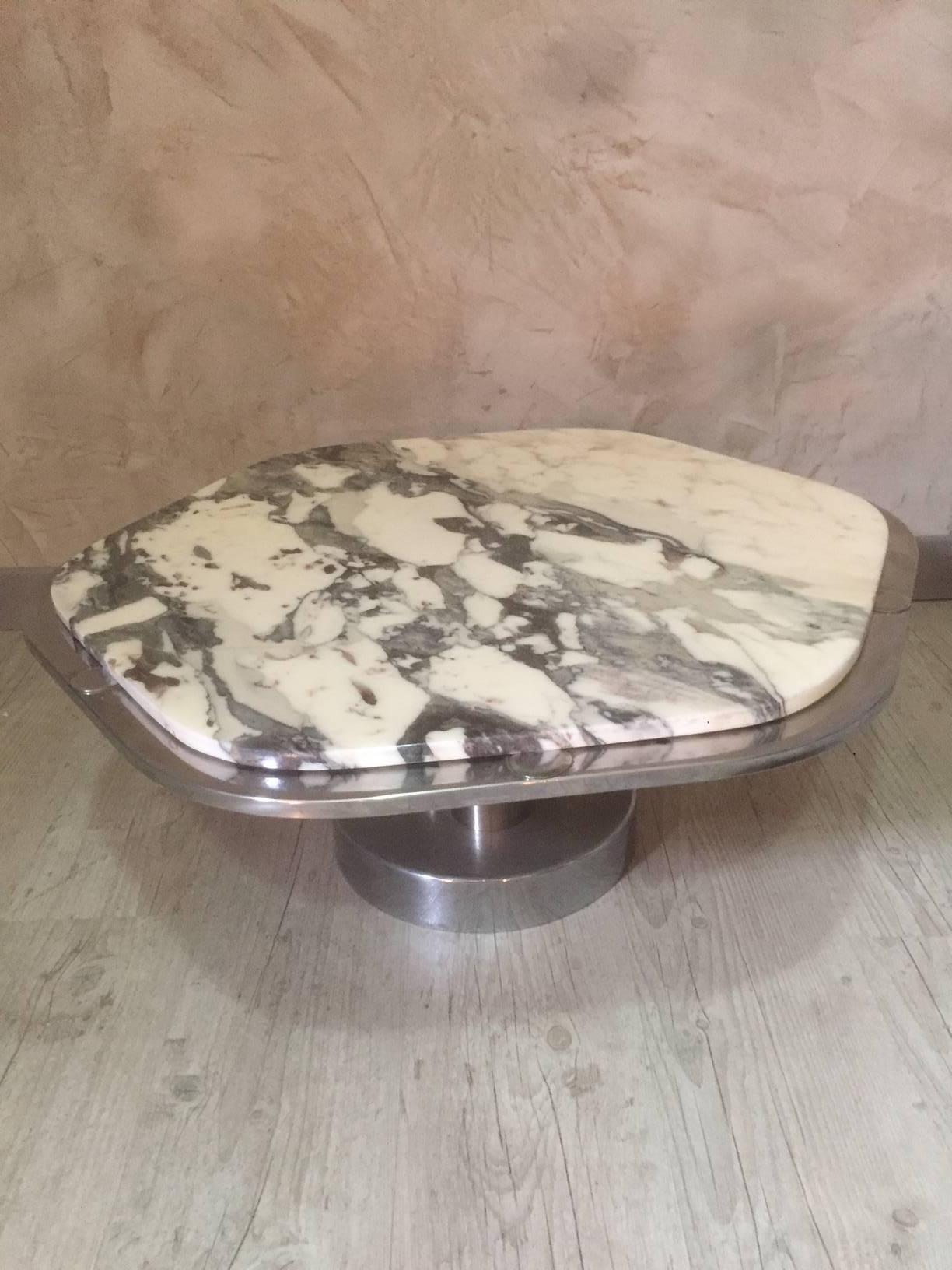 Wonderful Italian hexagonal marble and chromed design coffee table from the 1970s.
