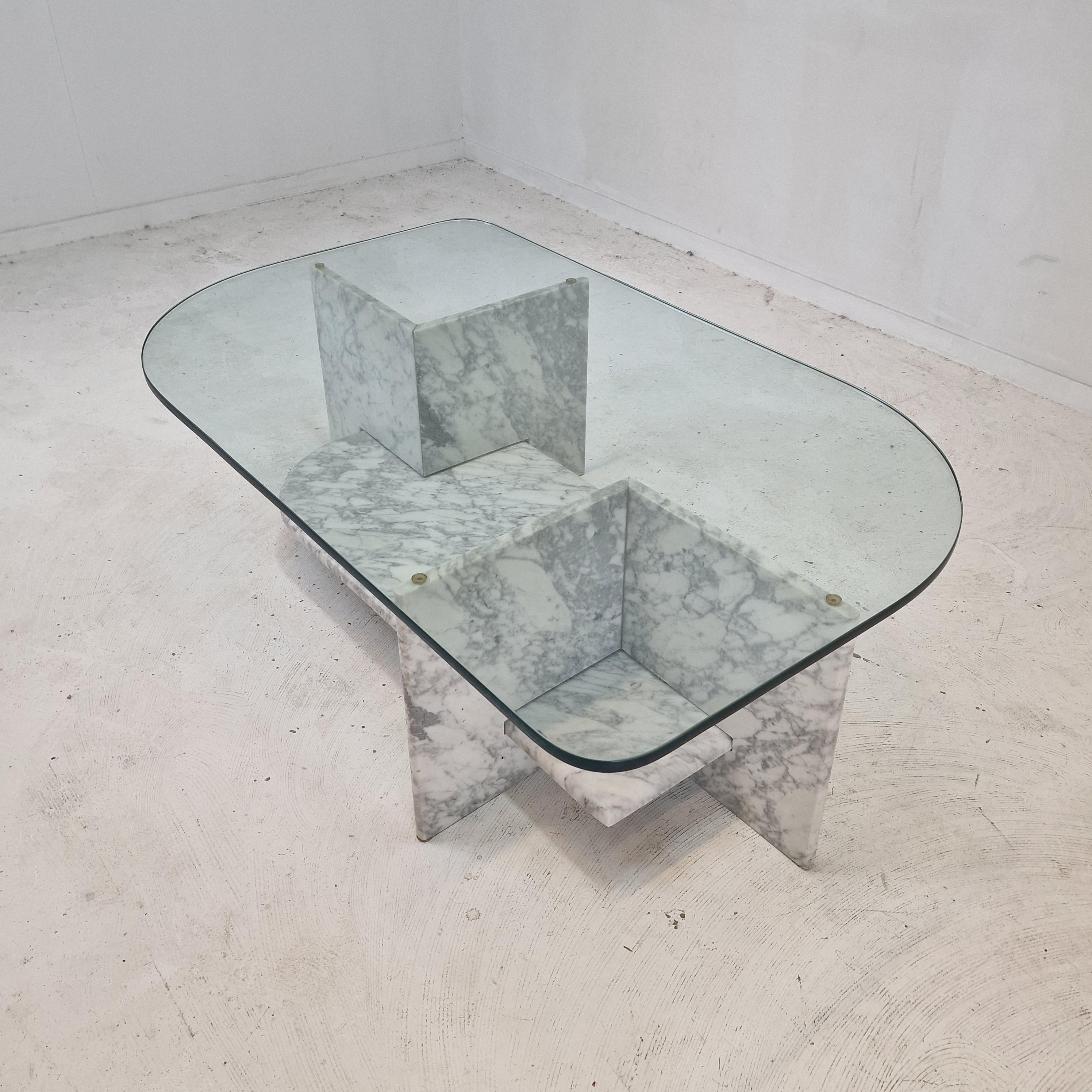 Italian Marble and Glass Coffee Table, 1980s For Sale 1