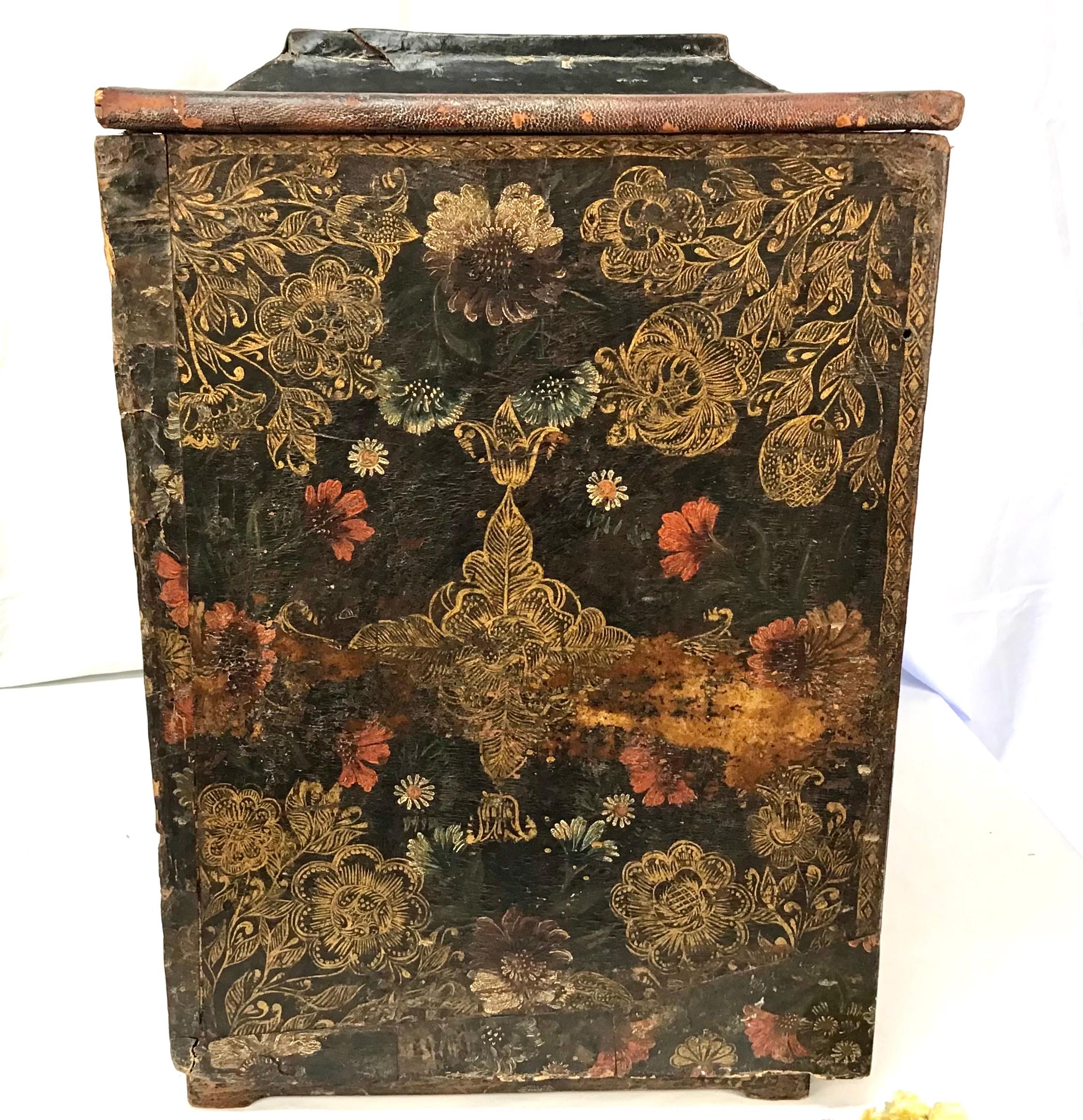 Italian Marble Hardstone Mounted Lacquer Table Cabinet, Venetian 17th Century 8