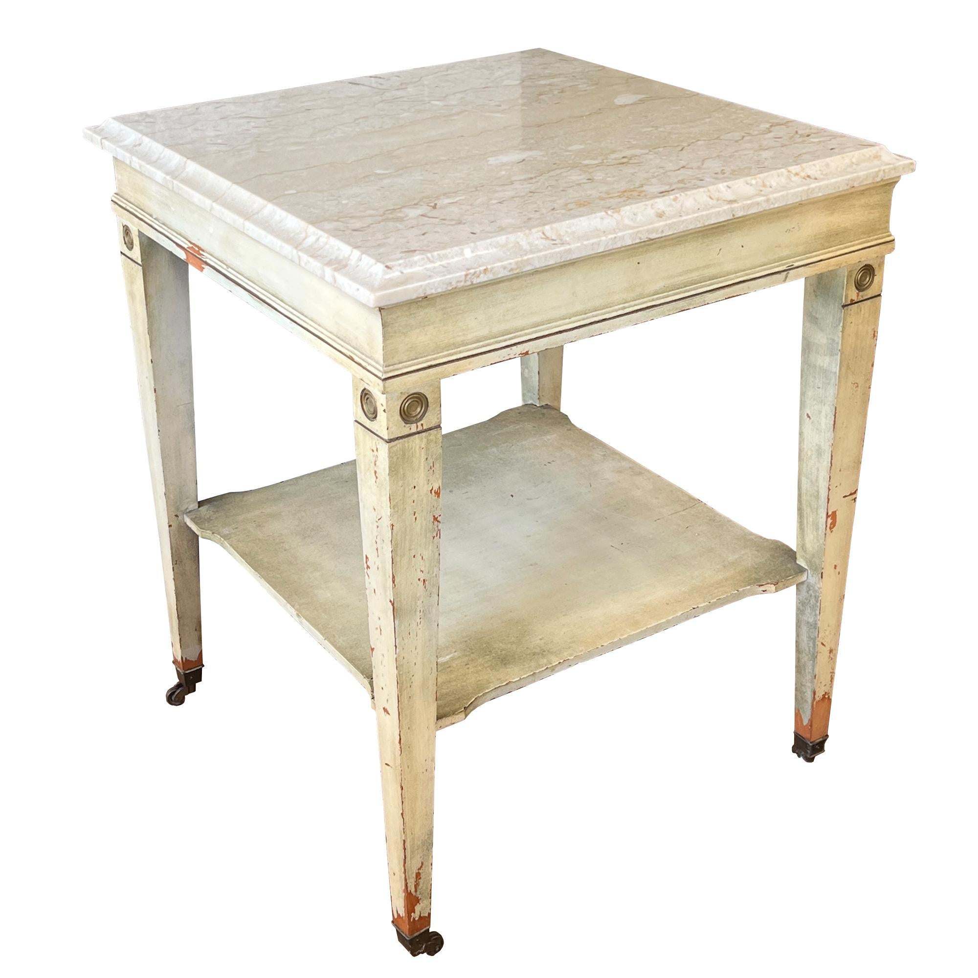 Pierre Table d'appoint italienne en marbre et Wood avec détails néoclassiques en vente