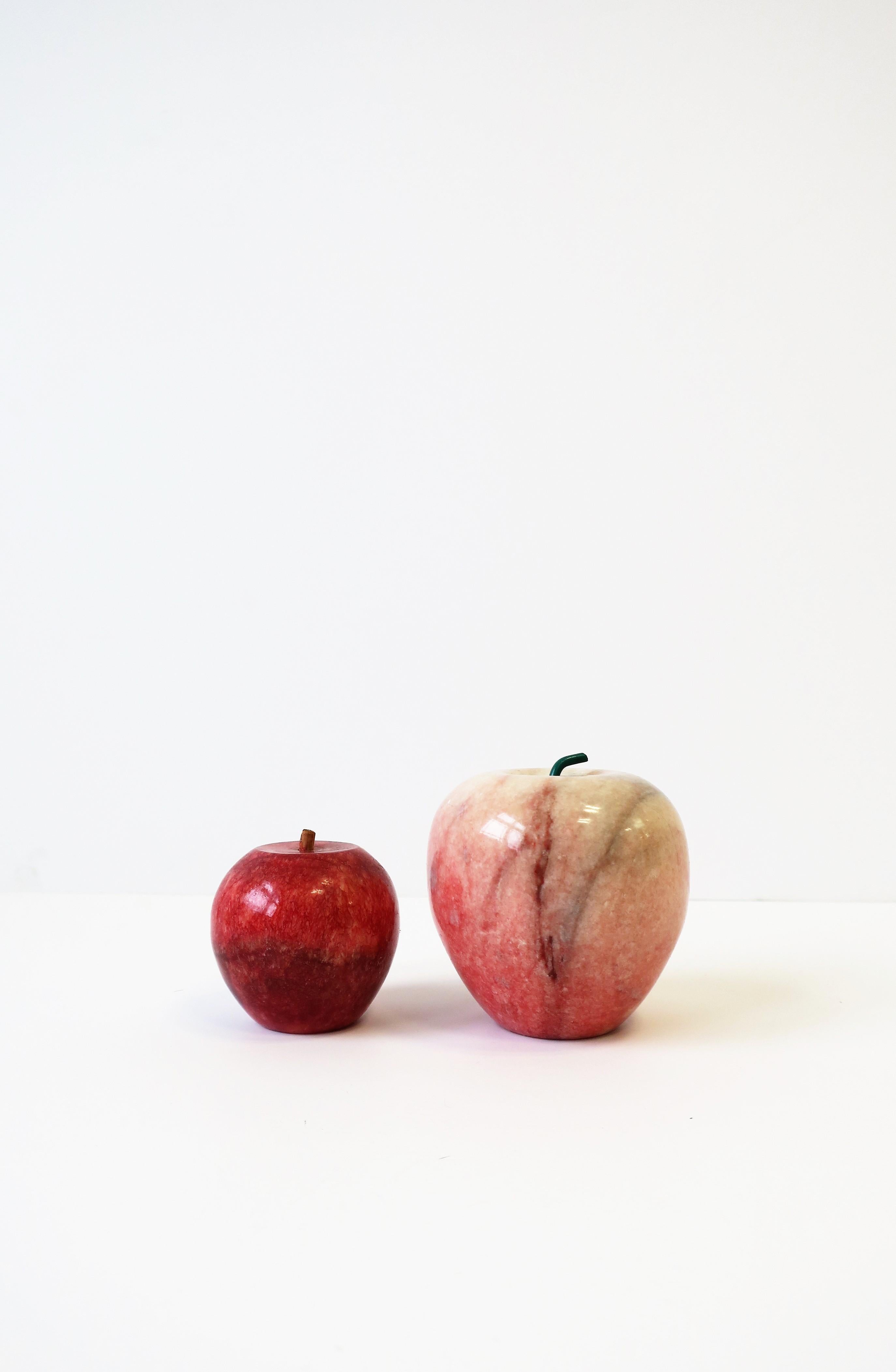 Italian Modern Marble Apple Fruit Sculptures In Good Condition In New York, NY