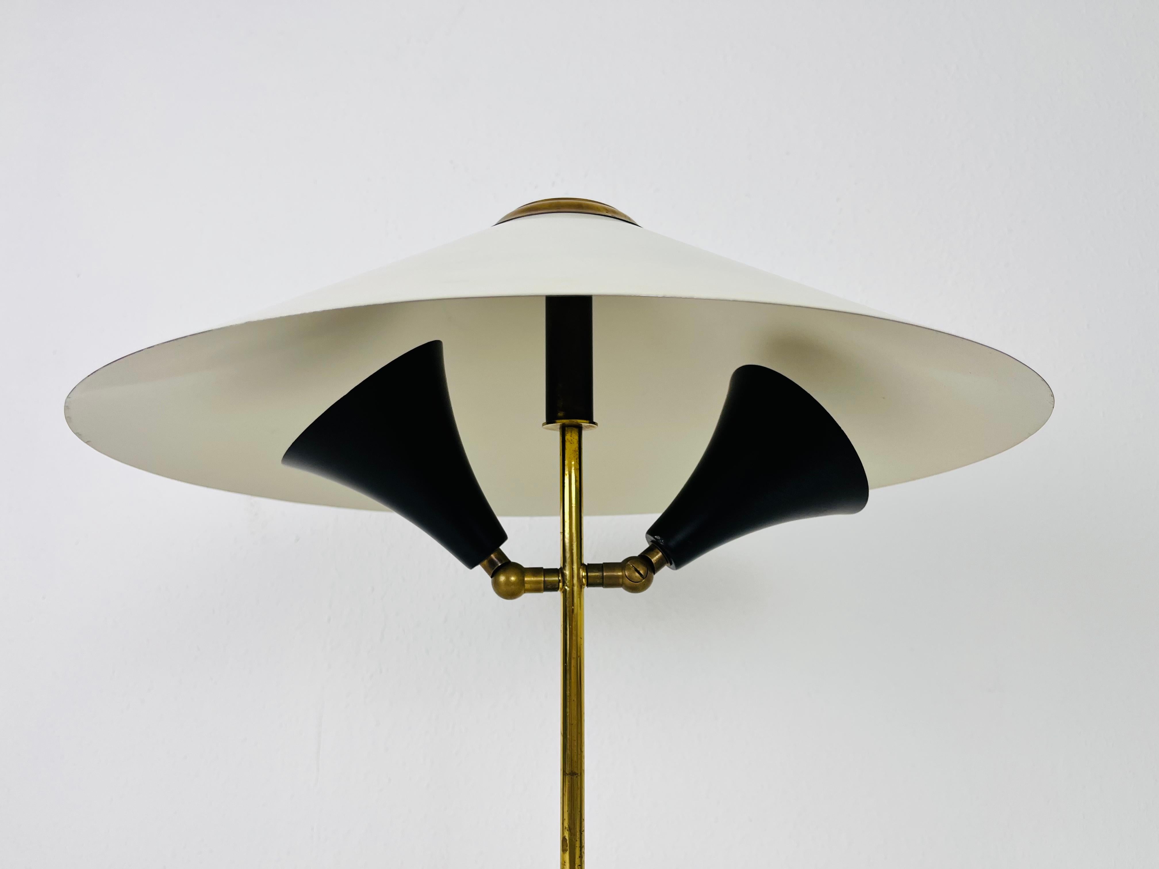 Italian Marble Base and Brass Table Lamp, 1960s, Italy For Sale 2