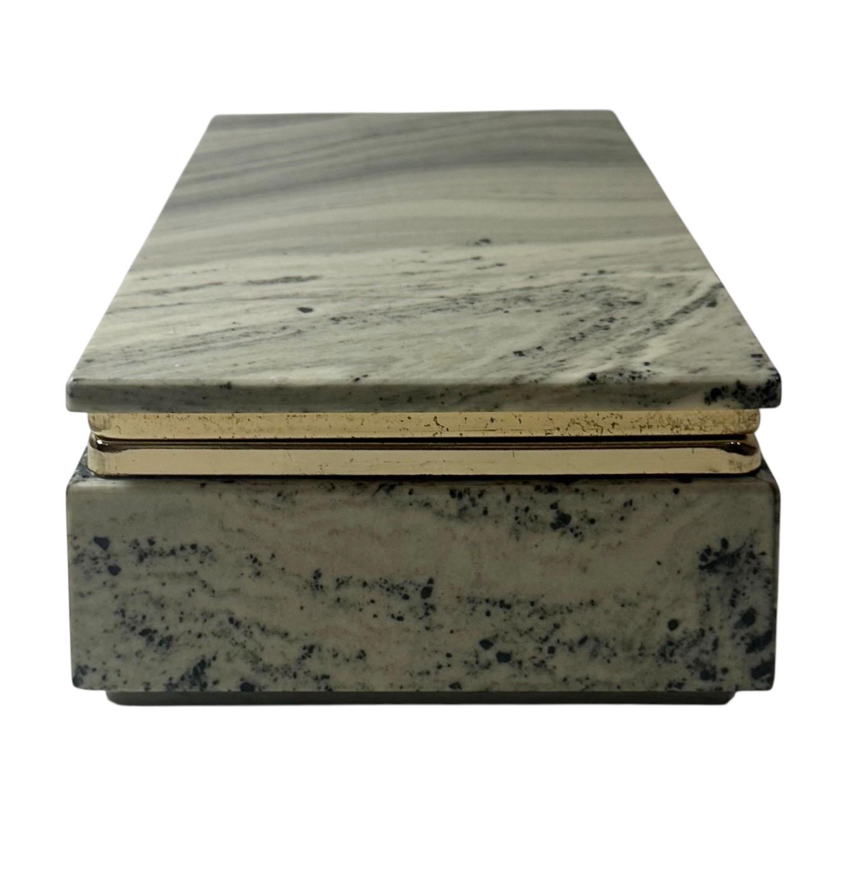 Ottone Scatola in marmo italiano con finiture in ottone in vendita
