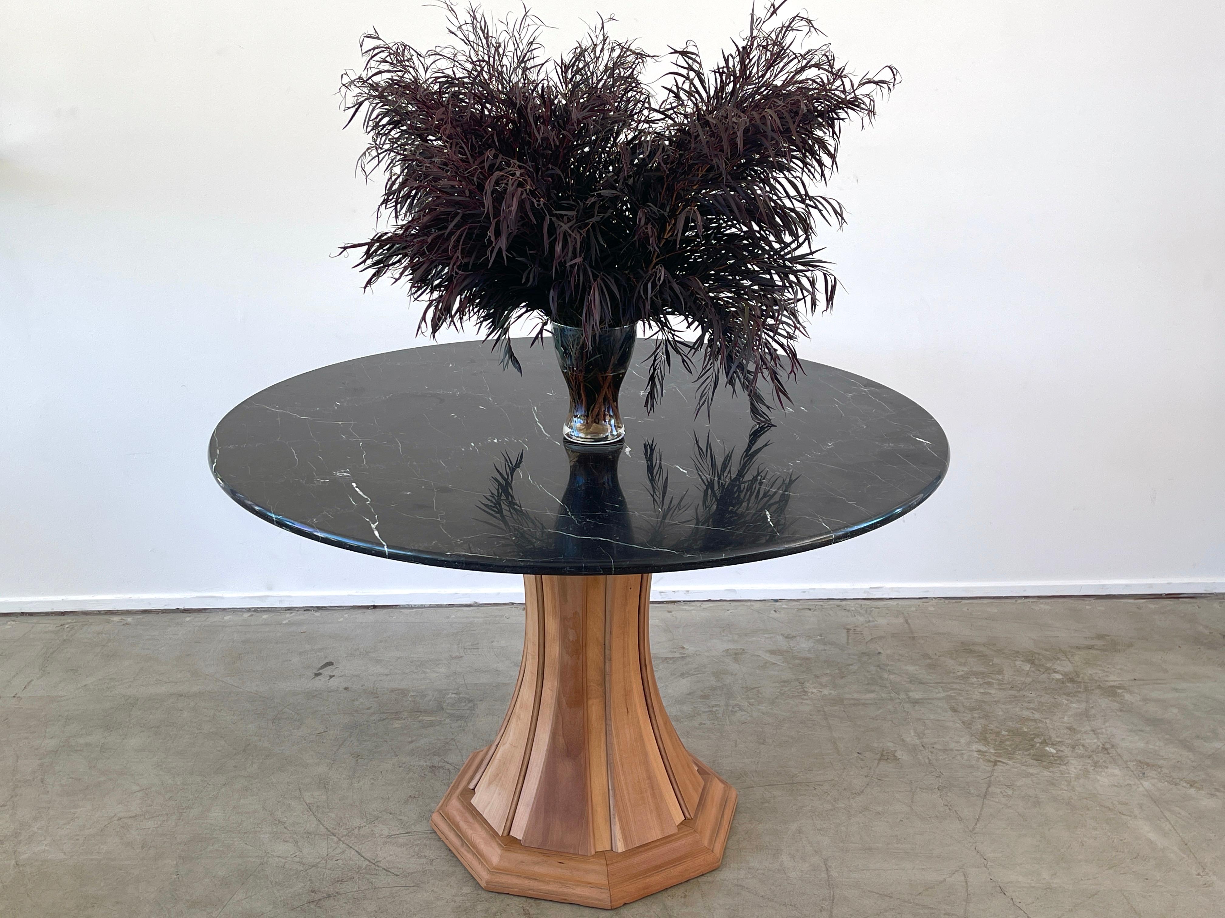 Italian Marble Center Table, 1950s In Good Condition For Sale In Beverly Hills, CA