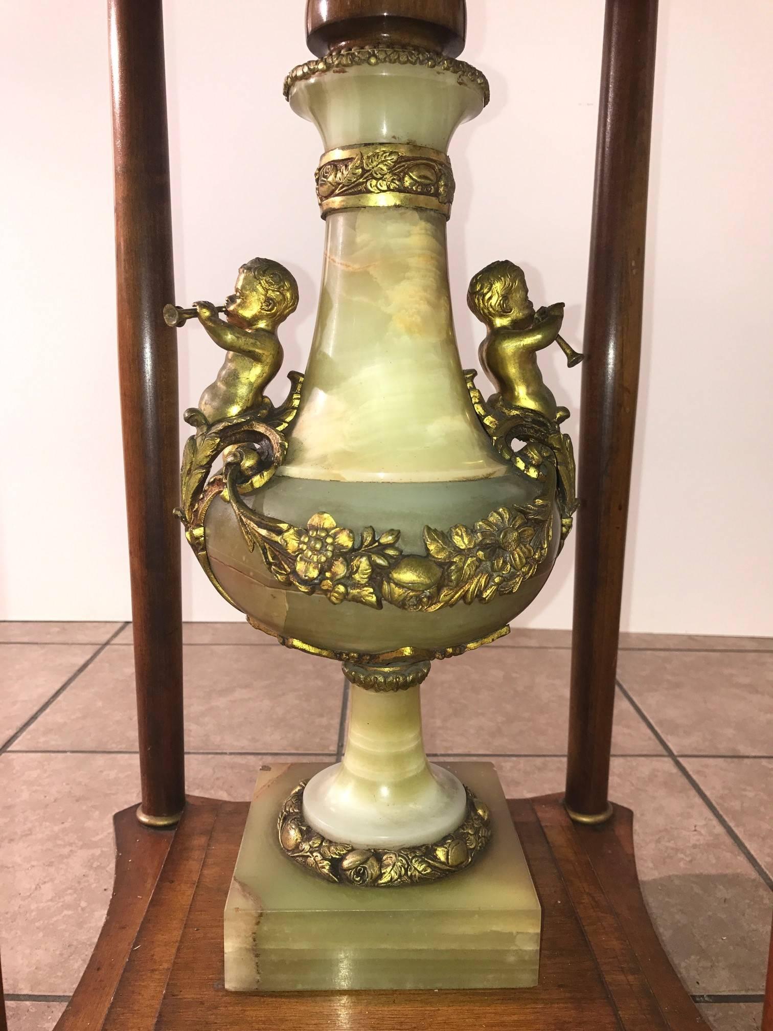 Italian Marble Center Table with Onyx Pedestal and Bronze Cherubs In Good Condition For Sale In New York, NY