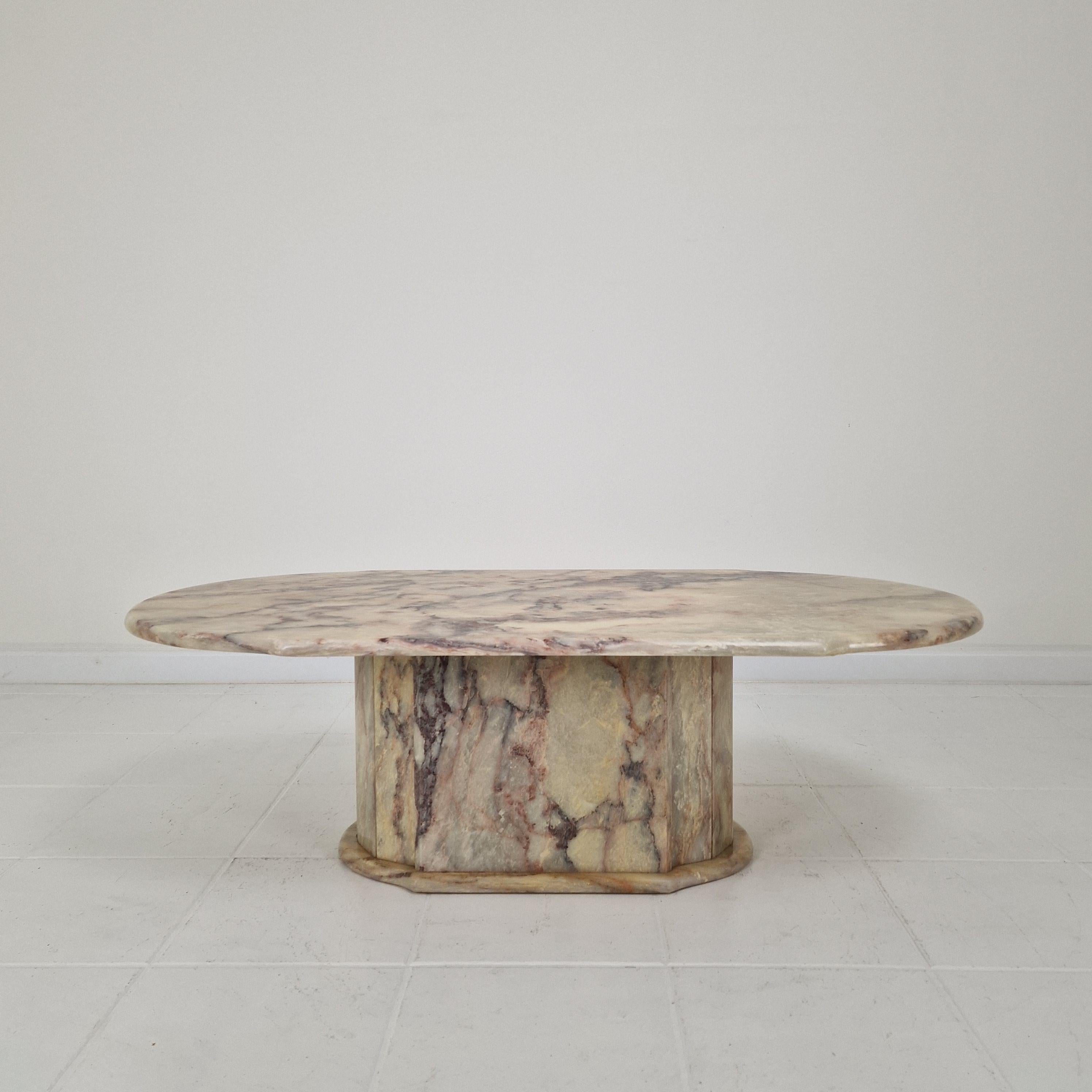 Mid-Century Modern Table basse ou table d'appoint italienne en marbre, années 1960 en vente