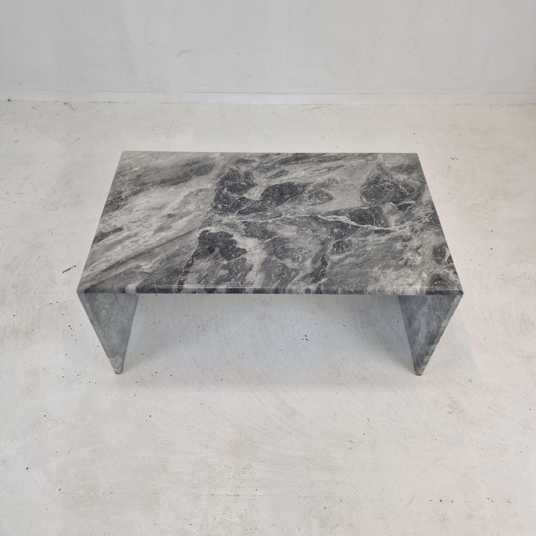 Italian Marble Coffee or Side Table, 1980s For Sale 4