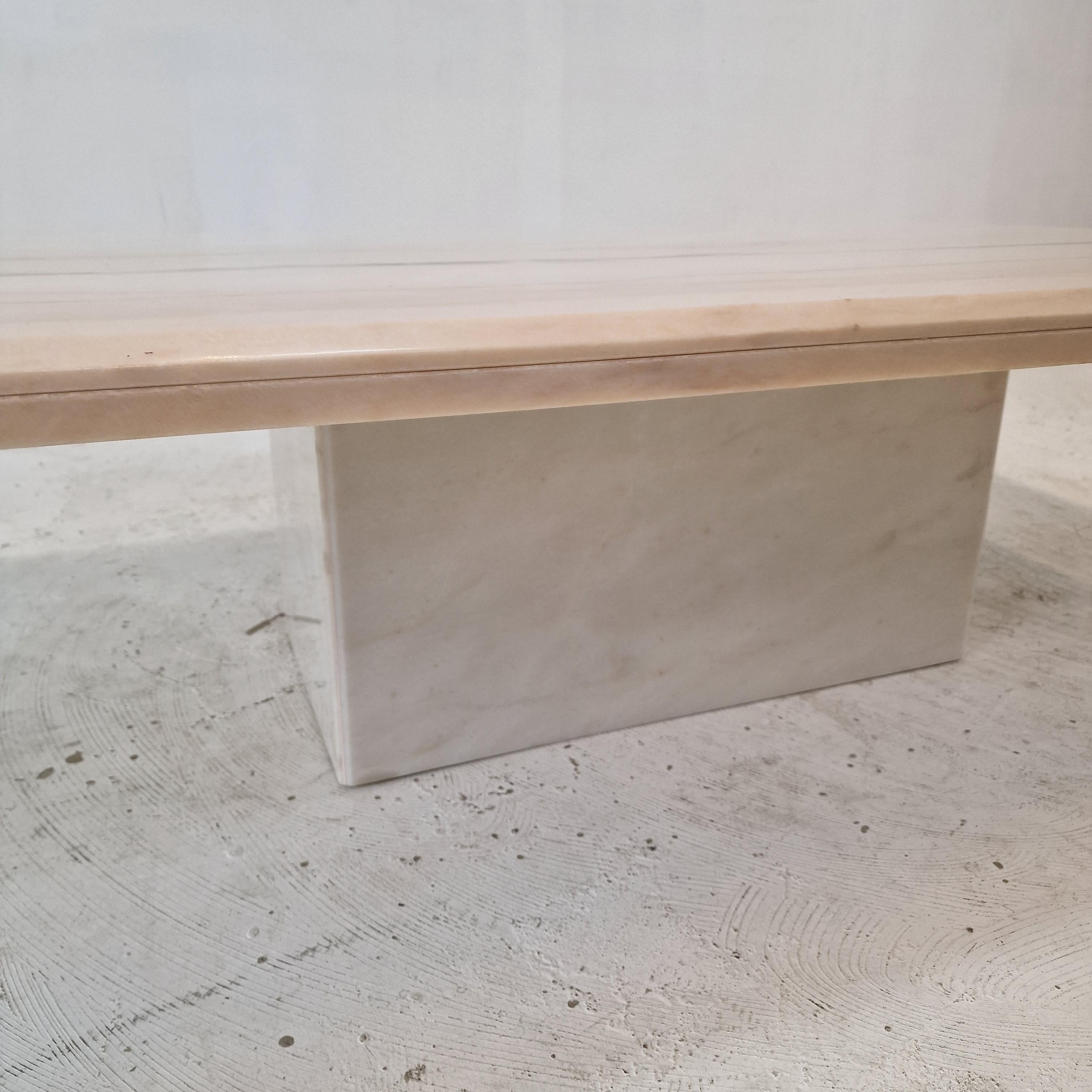 Table basse ou table d'appoint italienne en marbre, années 1980 en vente 7