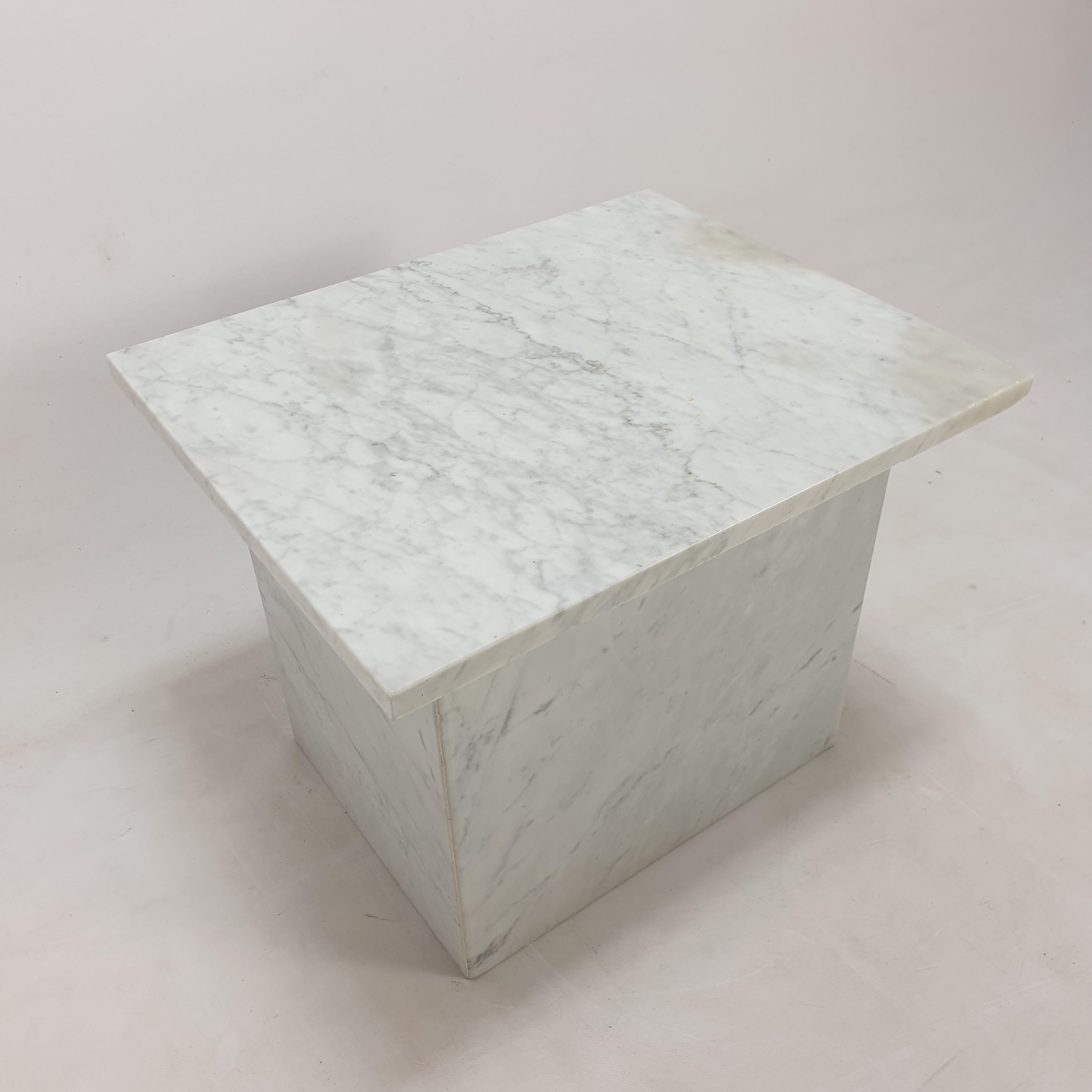 Italian Marble Coffee or Side Table, 1980s For Sale 3
