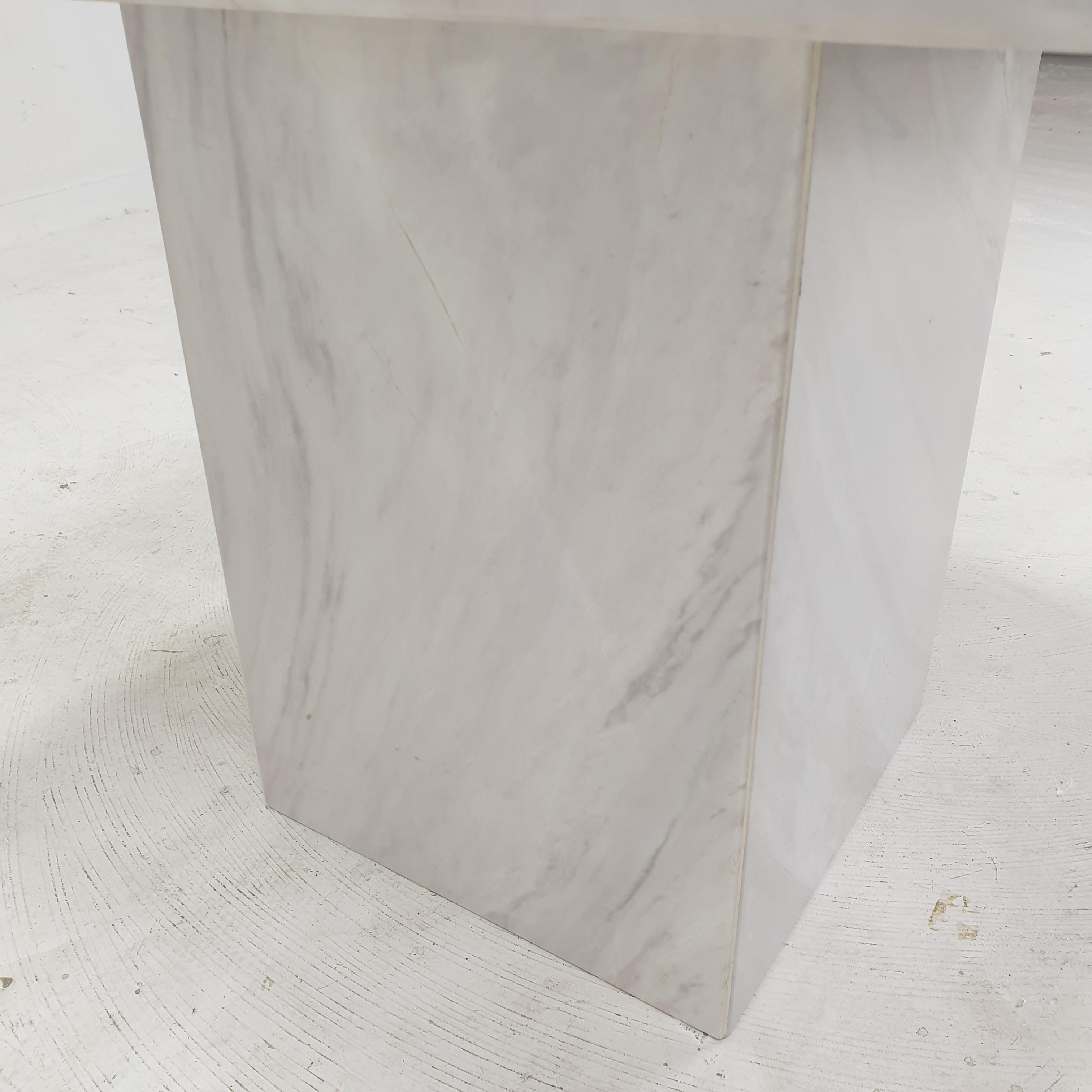 Table basse ou table d'appoint italienne en marbre, années 1980 en vente 7