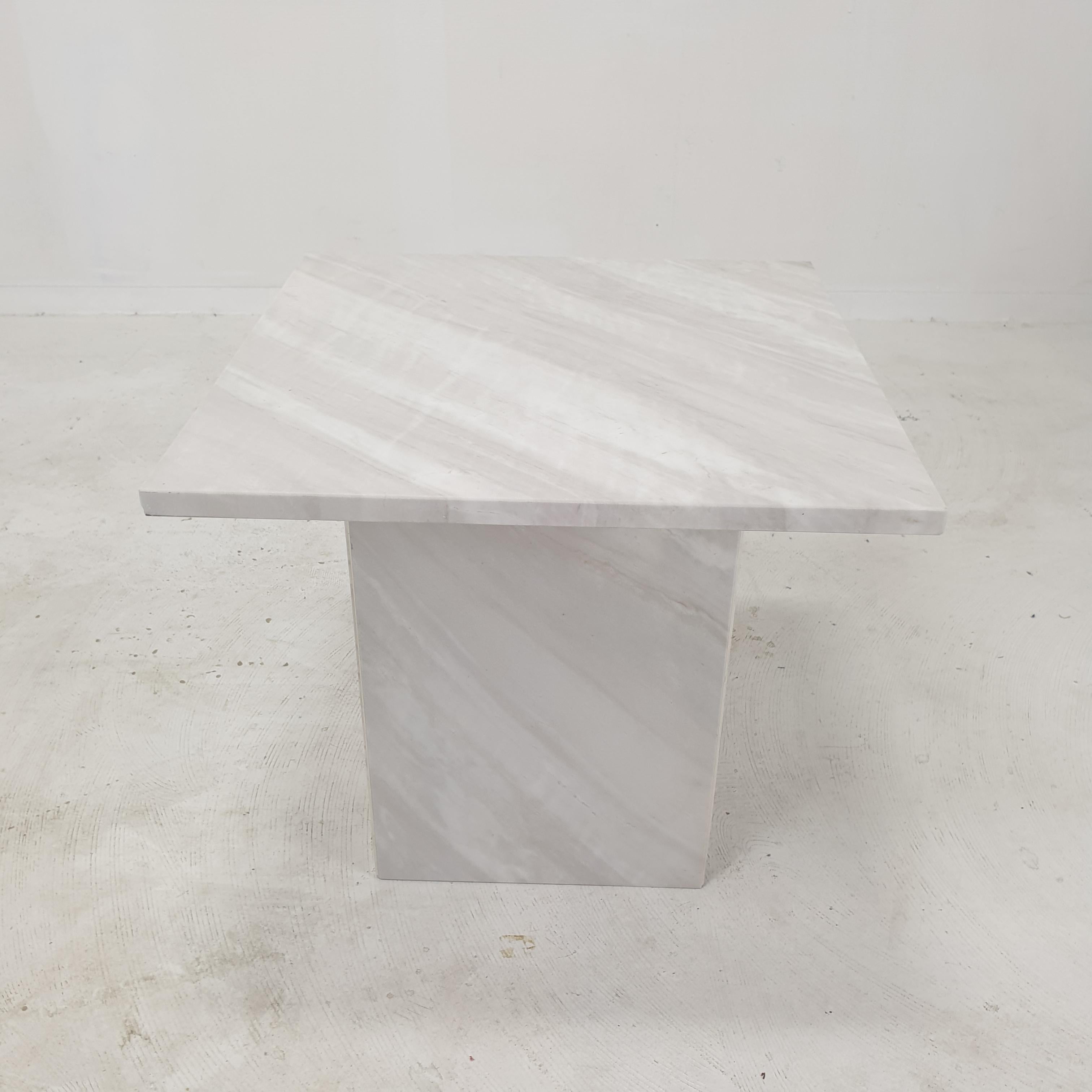 Italian Marble Coffee or Side Table, 1980s In Good Condition For Sale In Oud Beijerland, NL