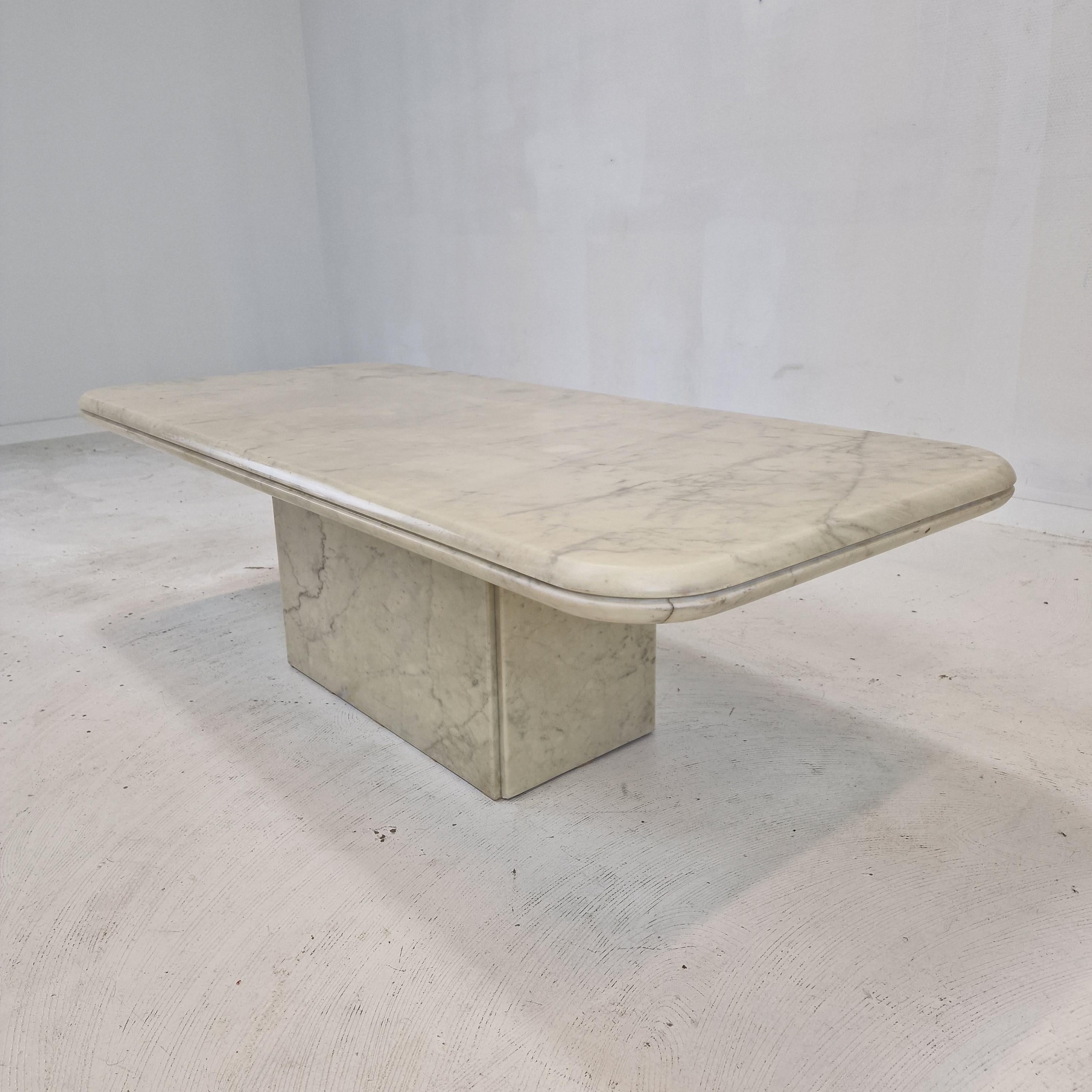 Italian Marble Coffee Table, 1970's For Sale 5