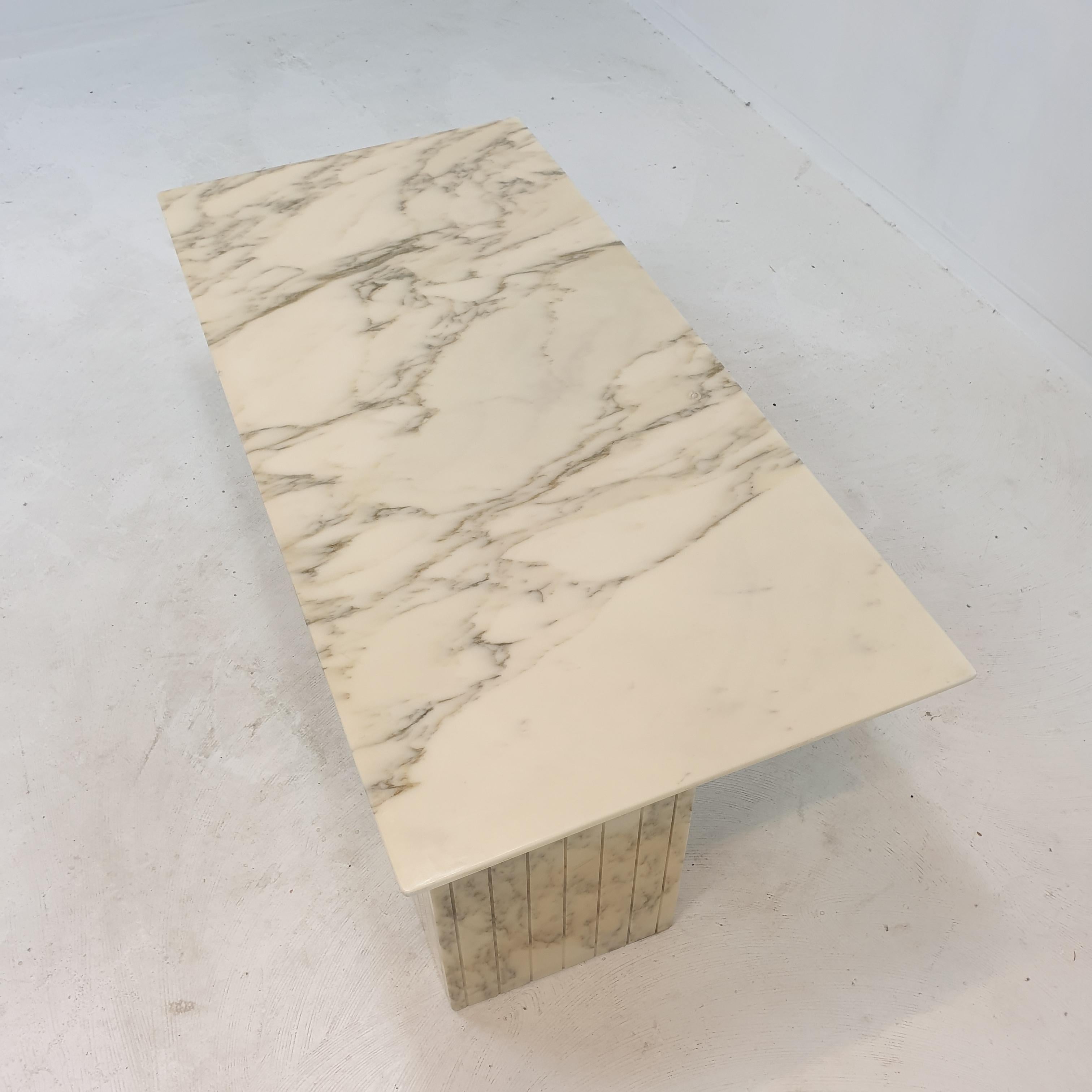 Italian Marble Coffee Table, 1970s For Sale 5