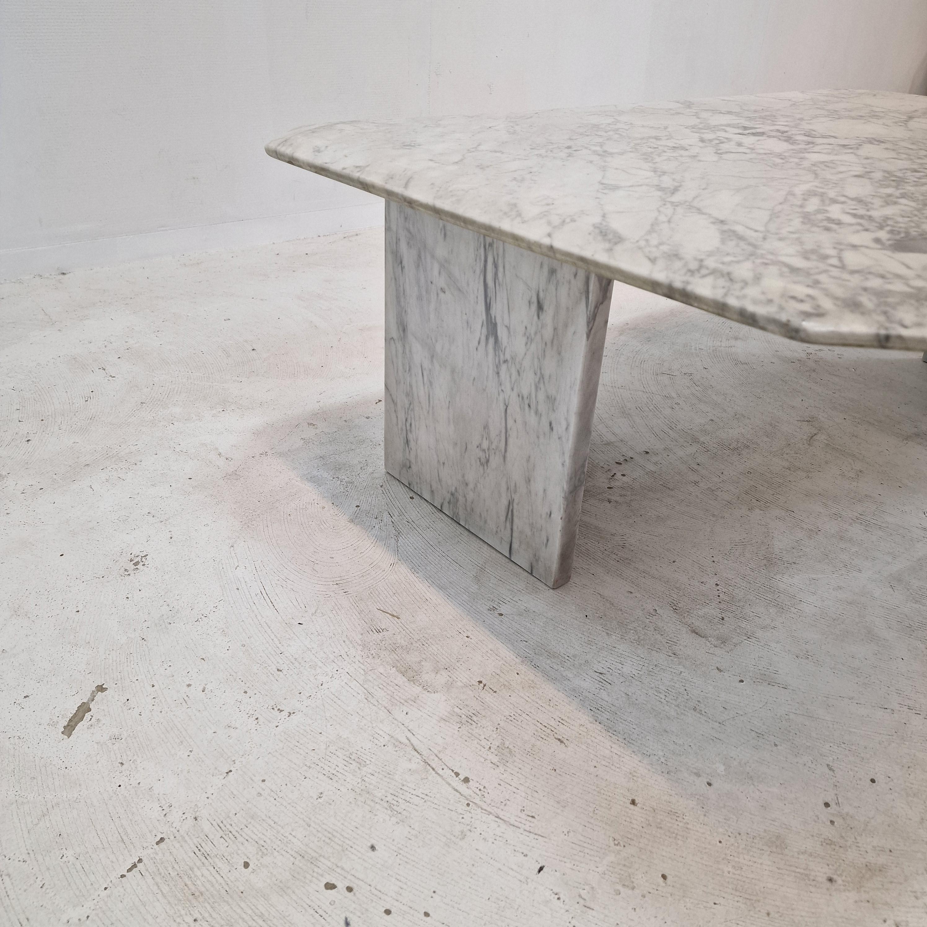 Italian Marble Coffee Table, 1970s For Sale 7