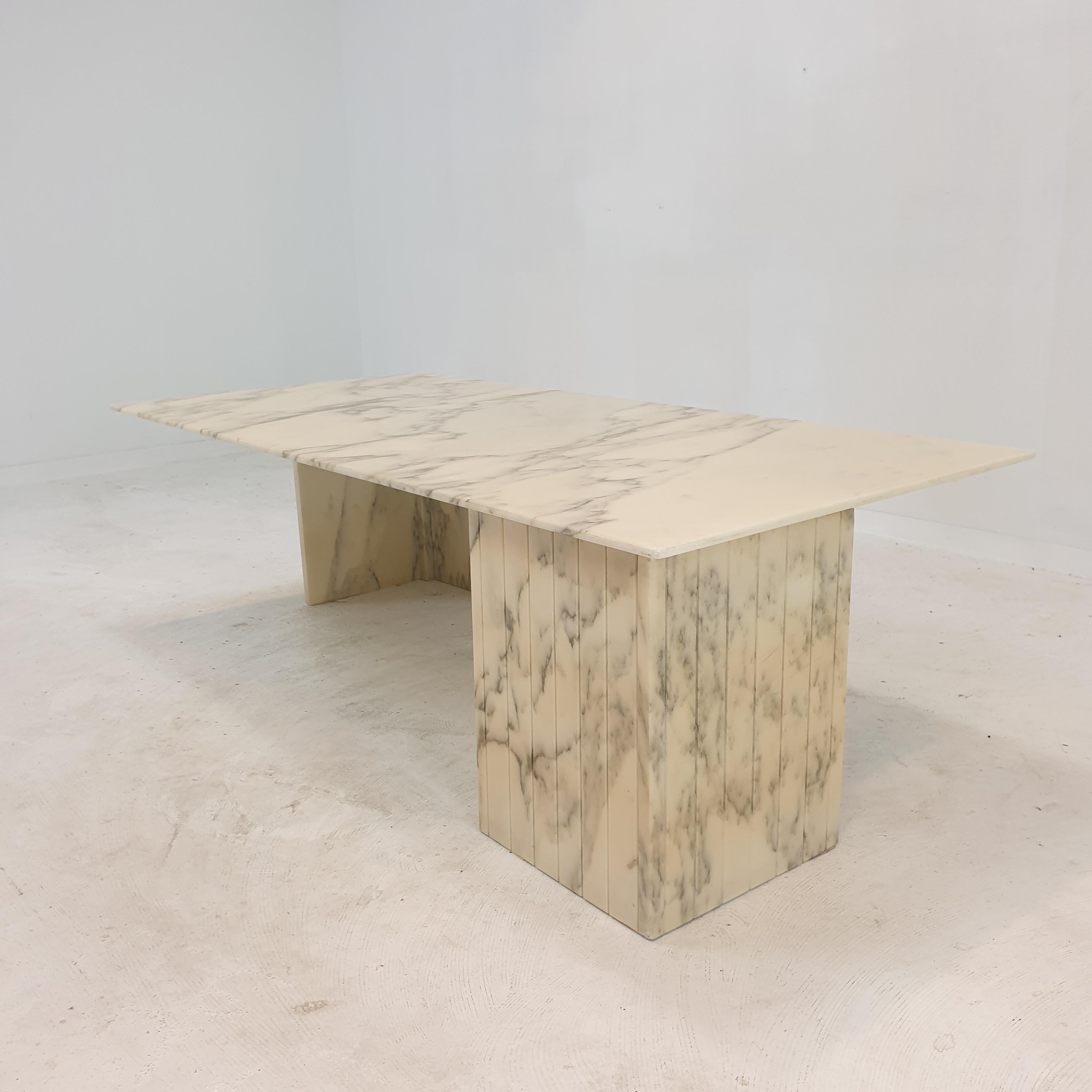 Italian Marble Coffee Table, 1970s For Sale 7