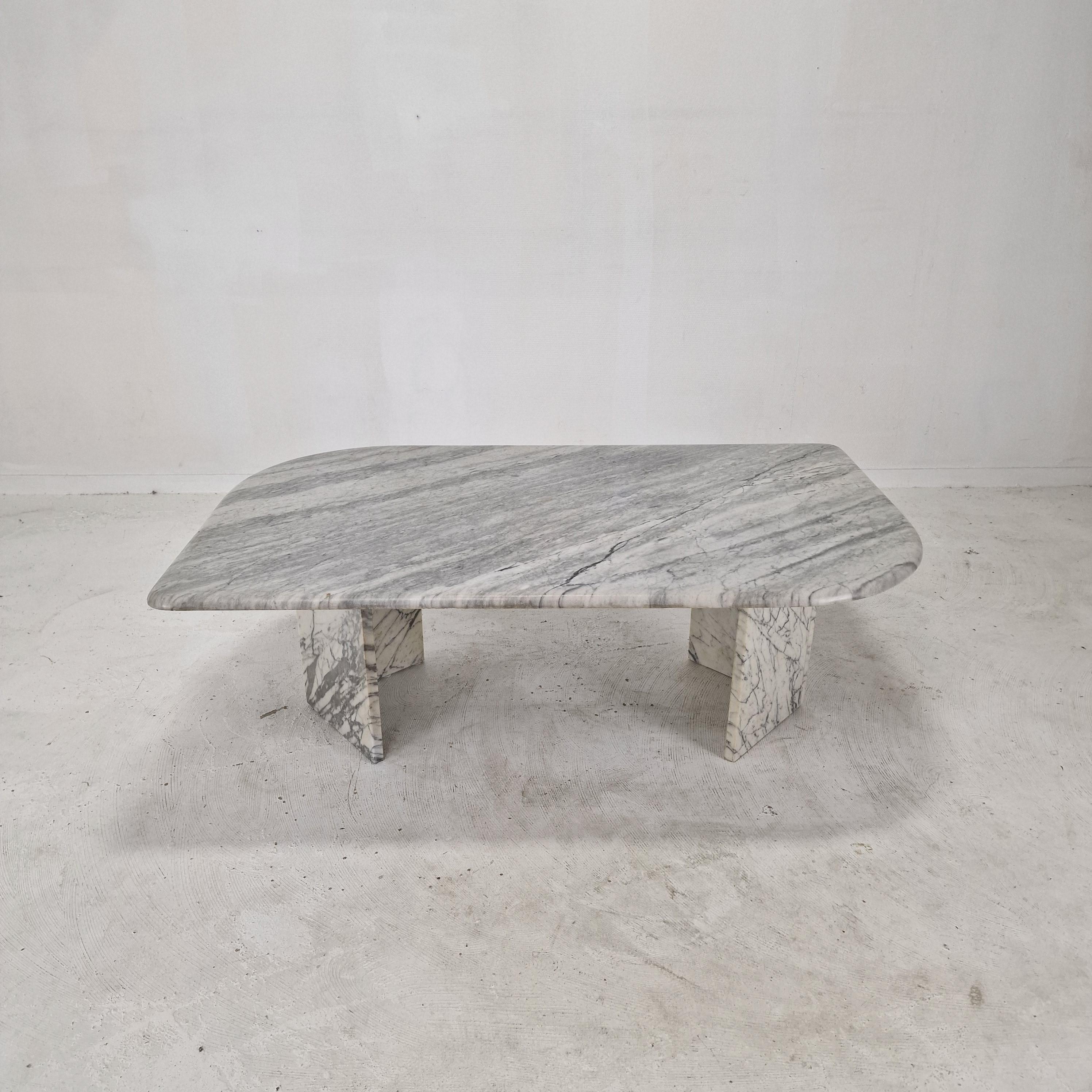 Hand-Crafted Italian Marble Coffee Table, 1970s