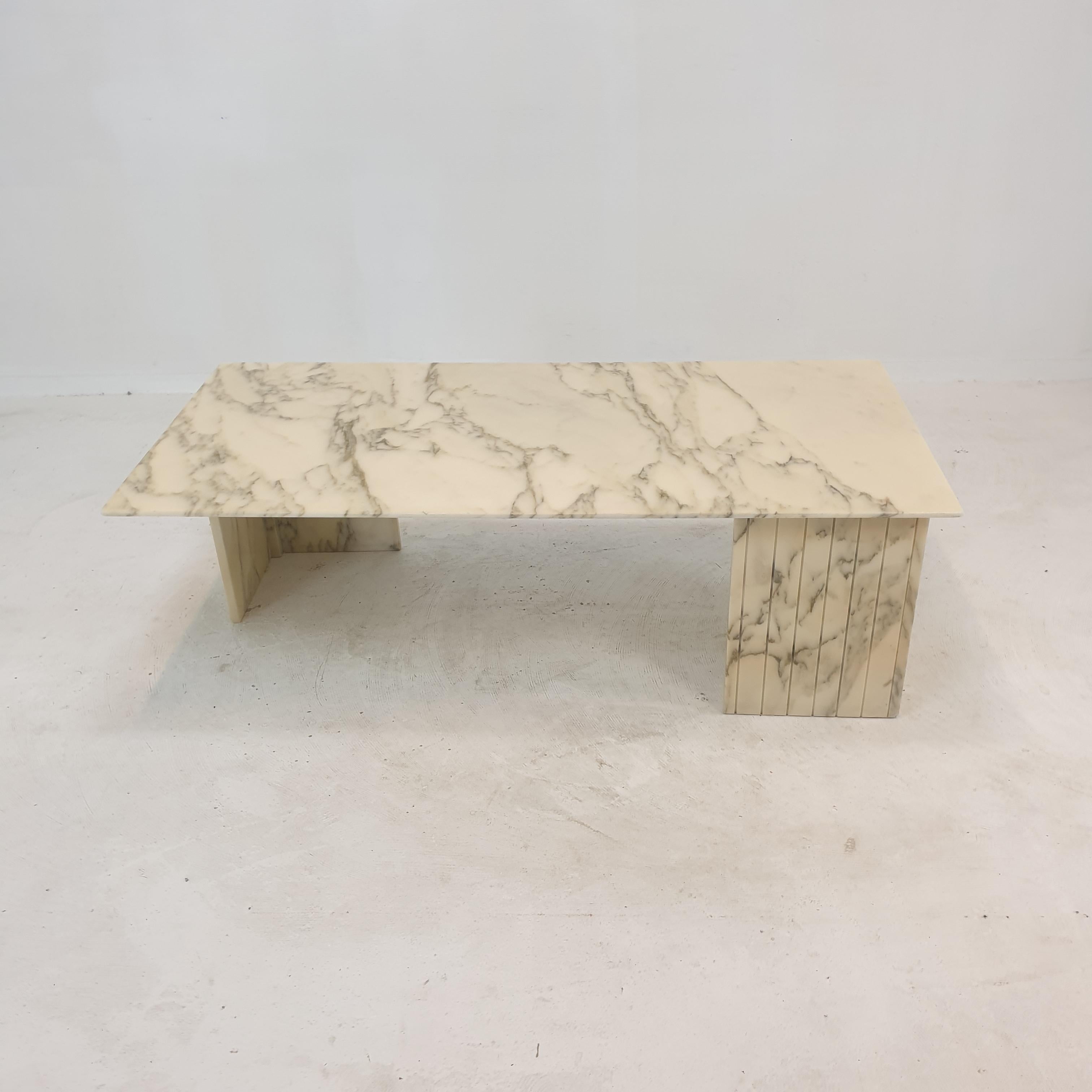 Italian Marble Coffee Table, 1970s In Good Condition For Sale In Oud Beijerland, NL