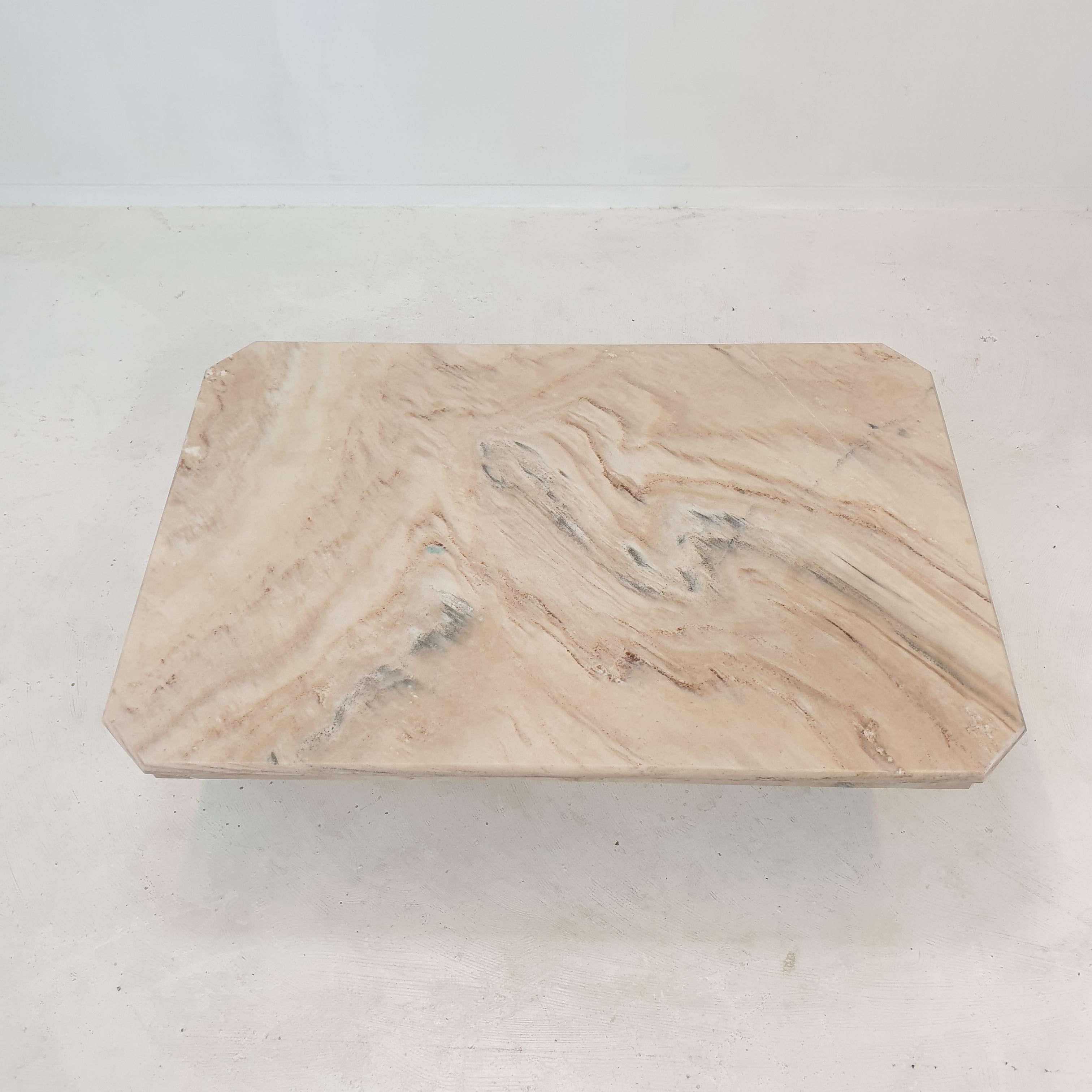 Italian Marble Coffee Table, 1980's For Sale 4