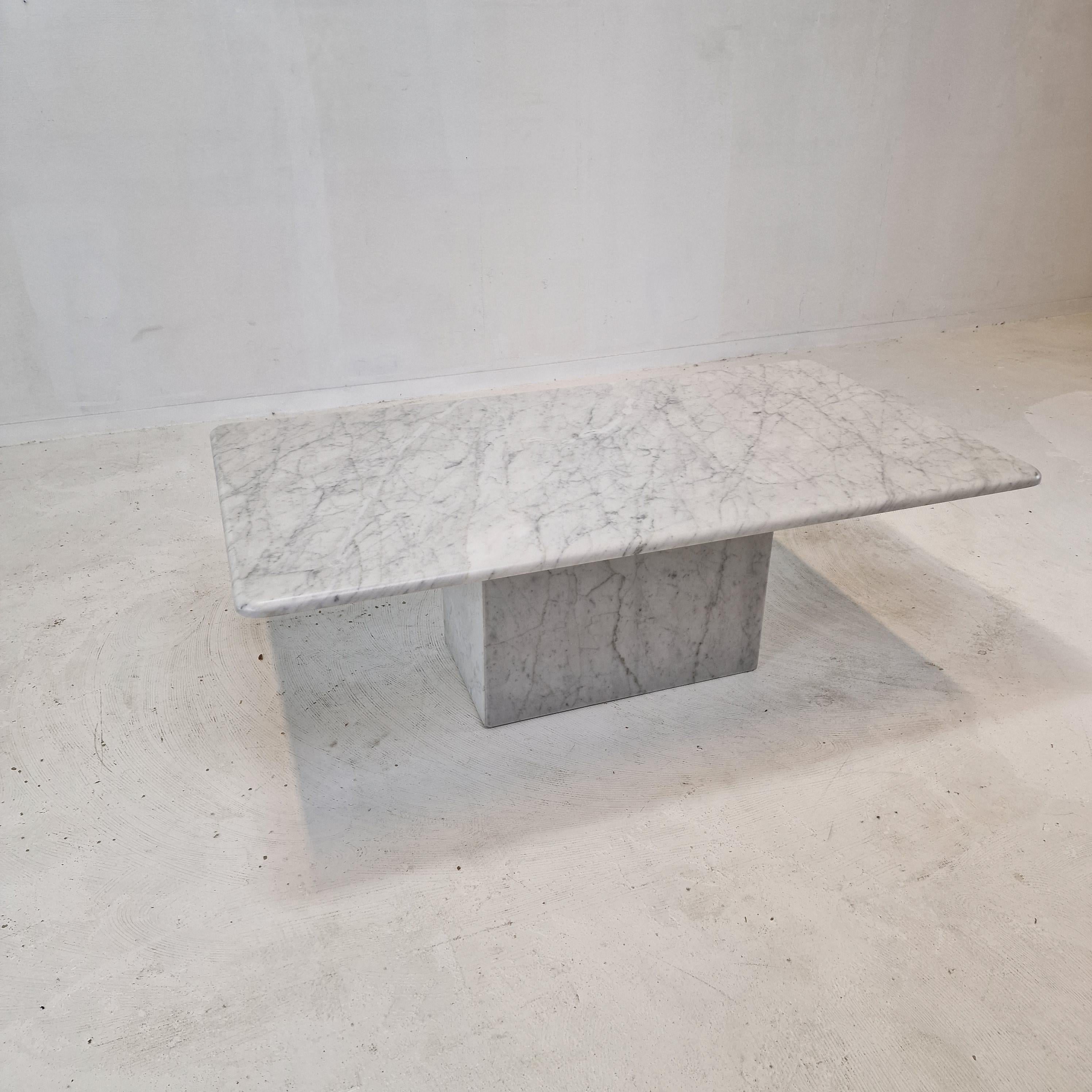 Italian Marble Coffee Table, 1980s For Sale 6